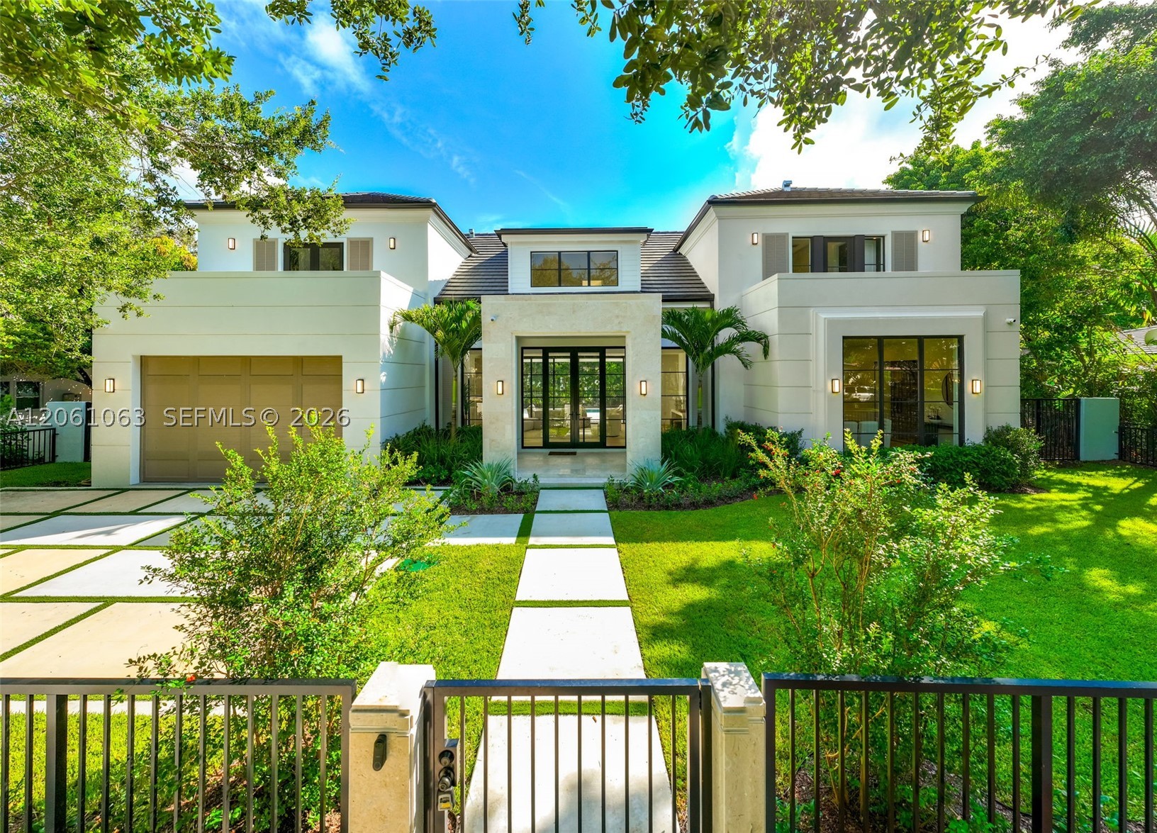 1220 S Alhambra Cir Coral Gables, FL 33146