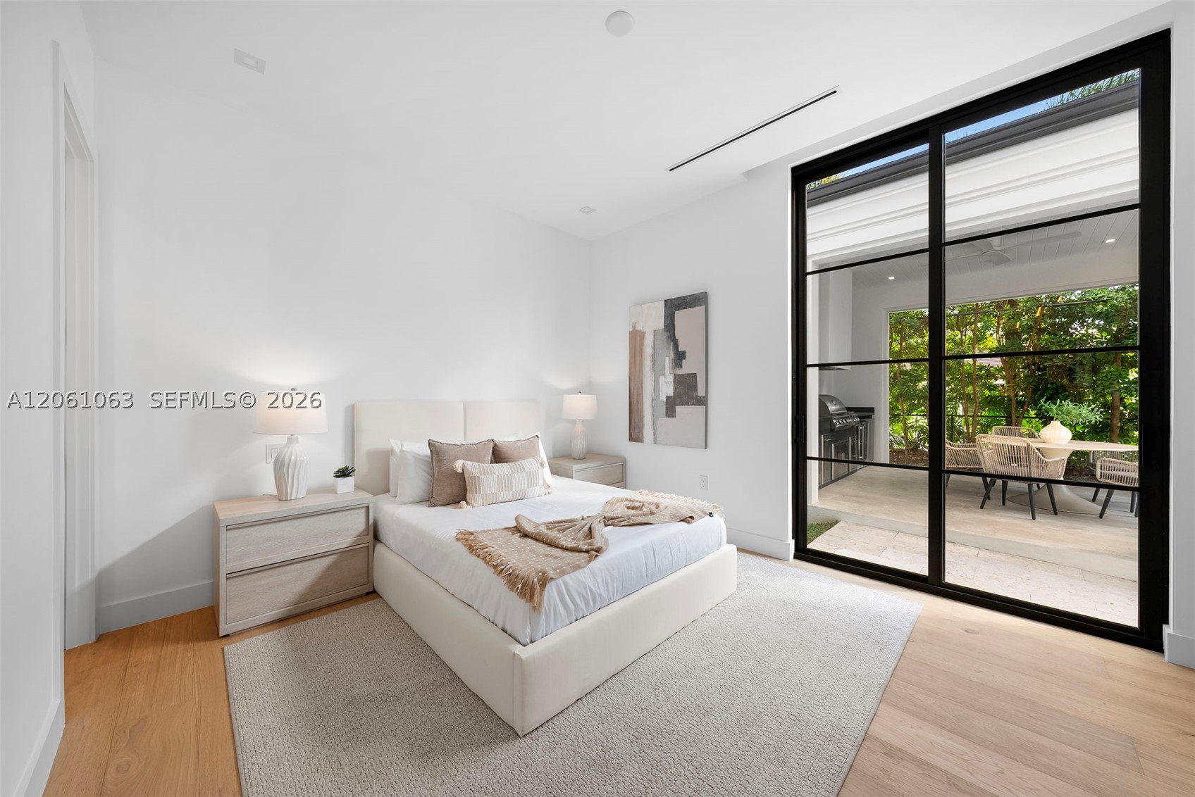 1220 S Alhambra Cir Coral Gables, FL 33146