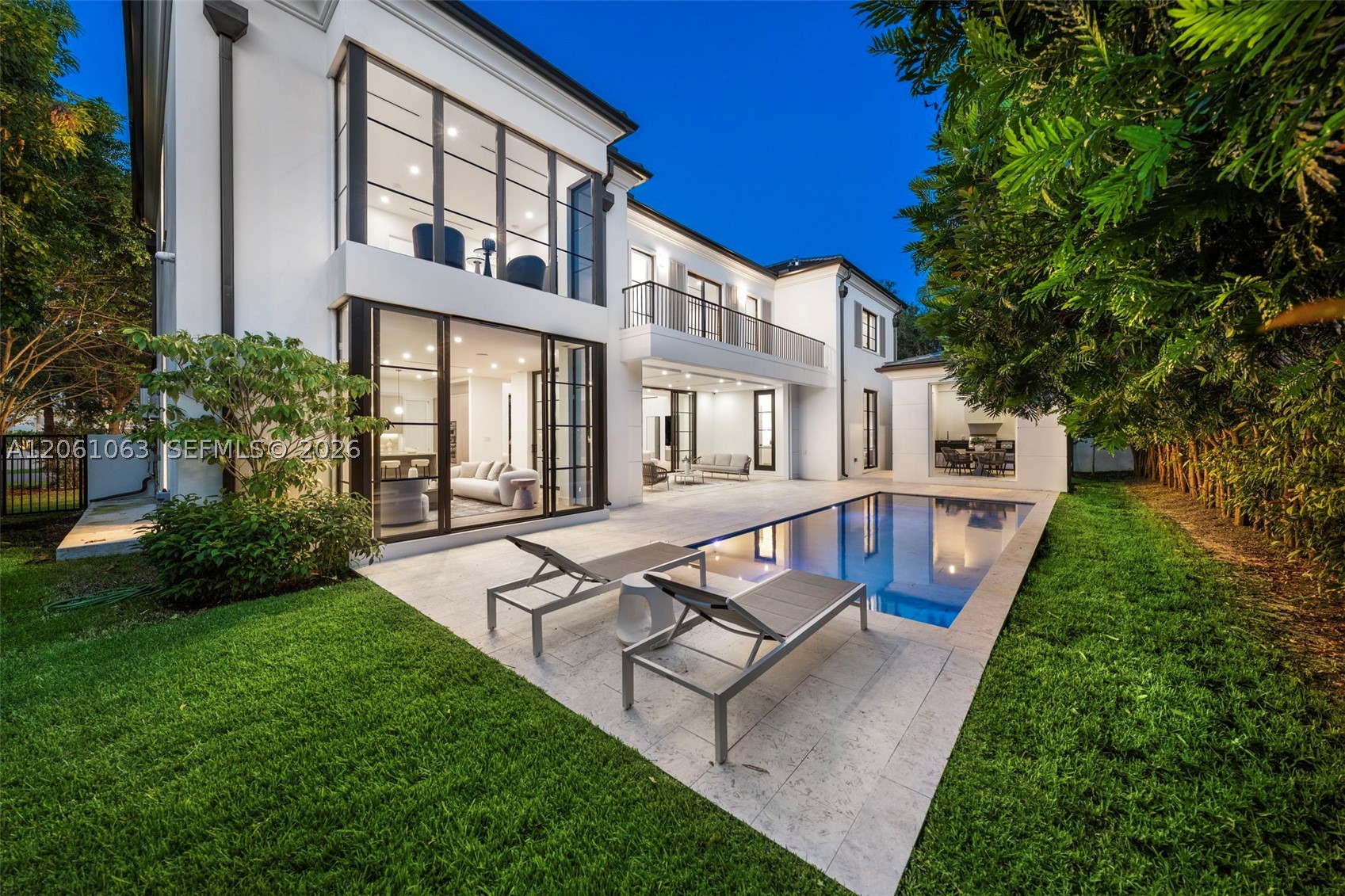 1220 S Alhambra Cir Coral Gables, FL 33146