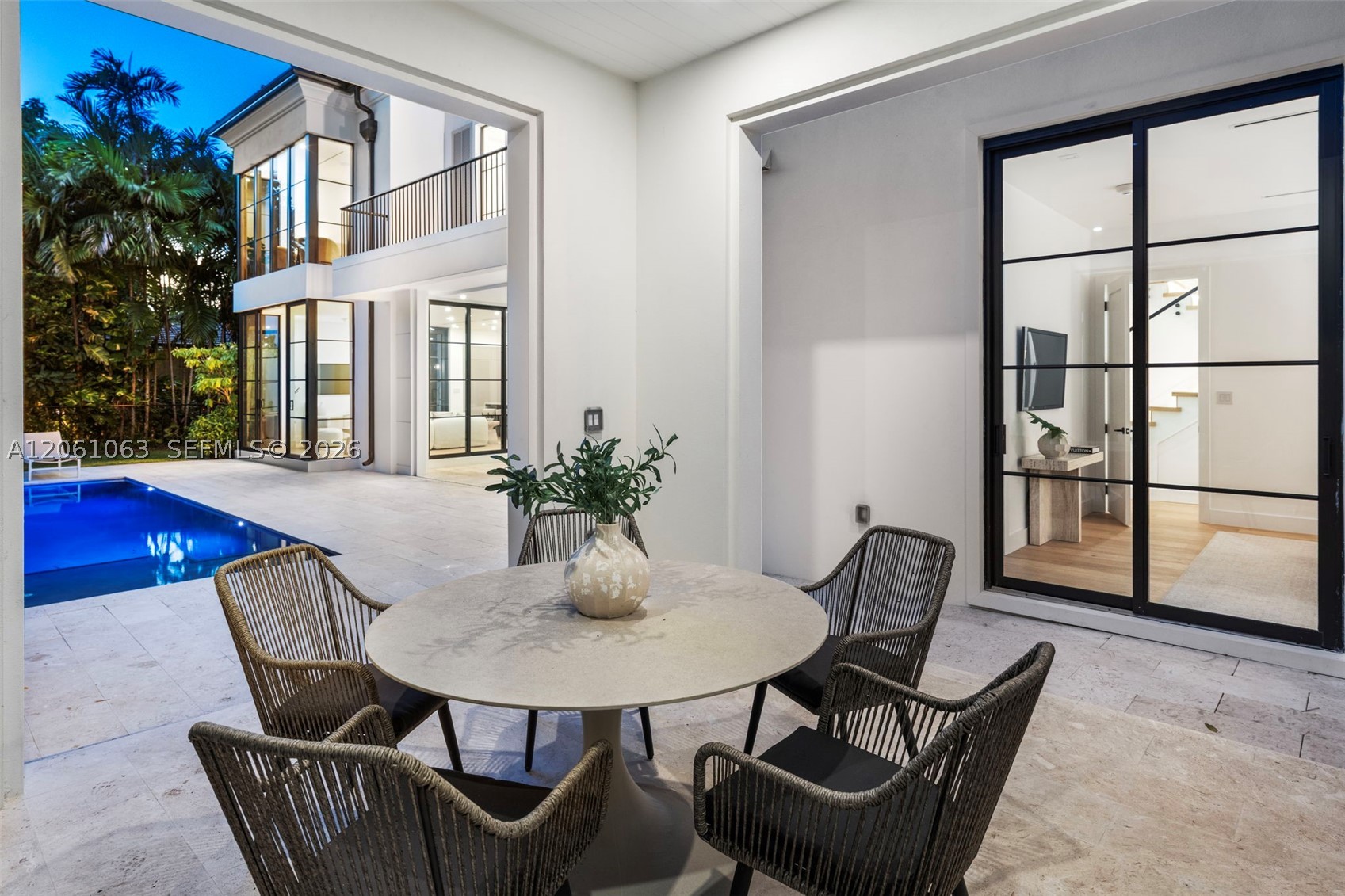 1220 S Alhambra Cir Coral Gables, FL 33146