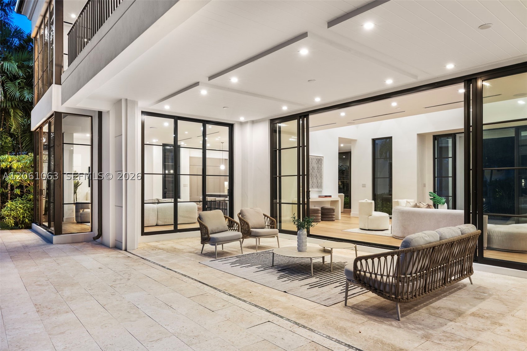 1220 S Alhambra Cir Coral Gables, FL 33146