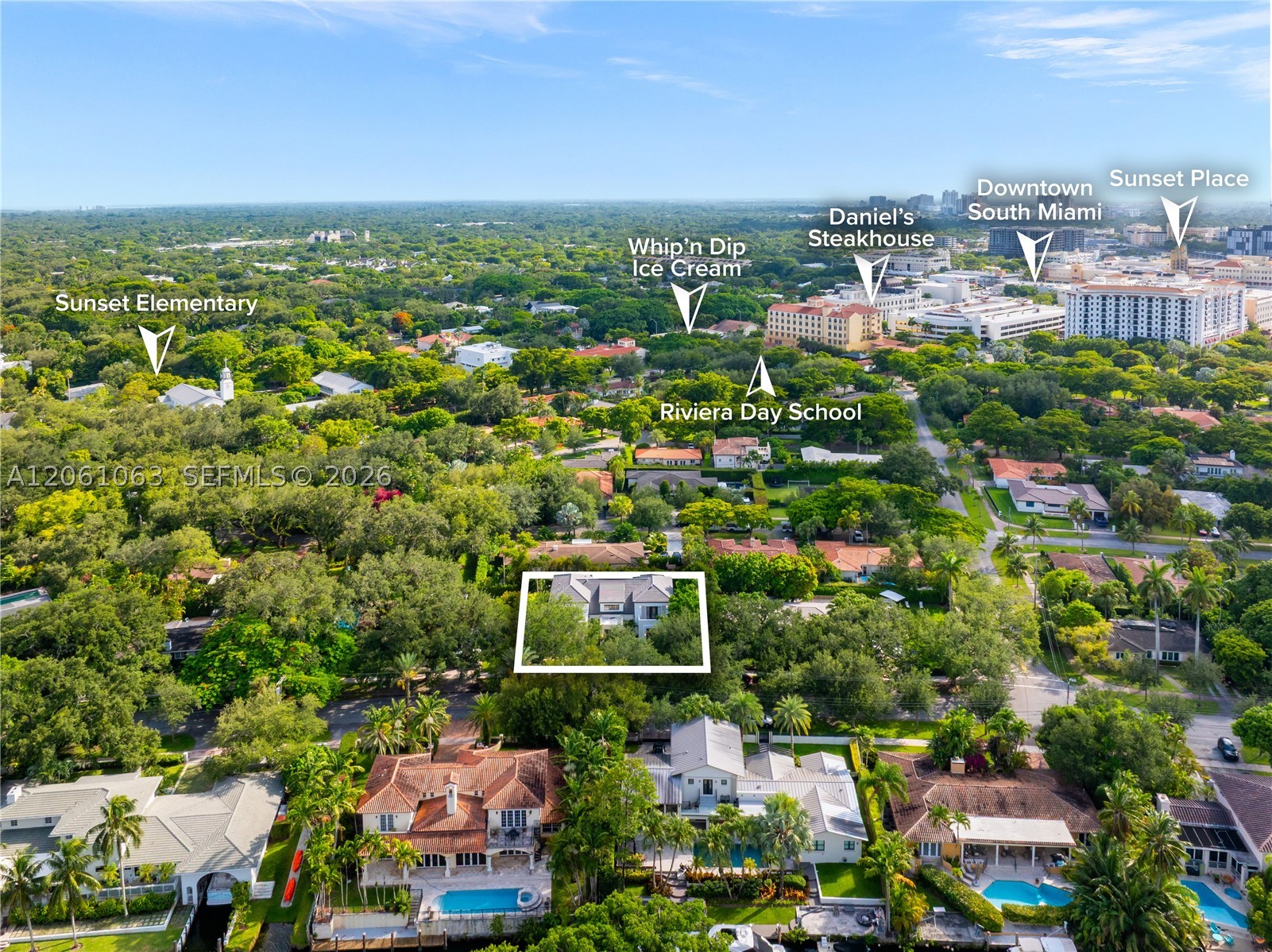1220 S Alhambra Cir Coral Gables, FL 33146