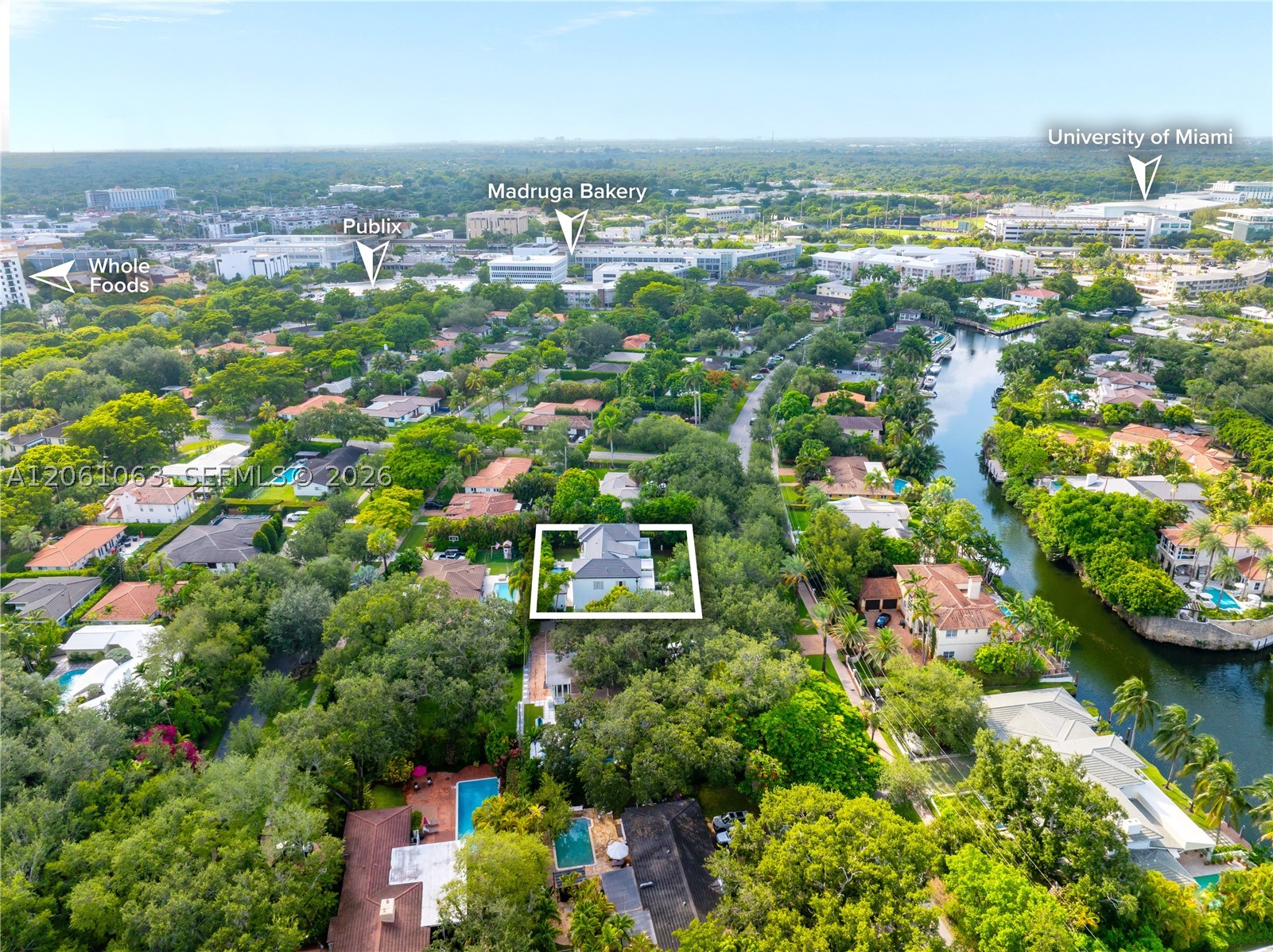 1220 S Alhambra Cir Coral Gables, FL 33146