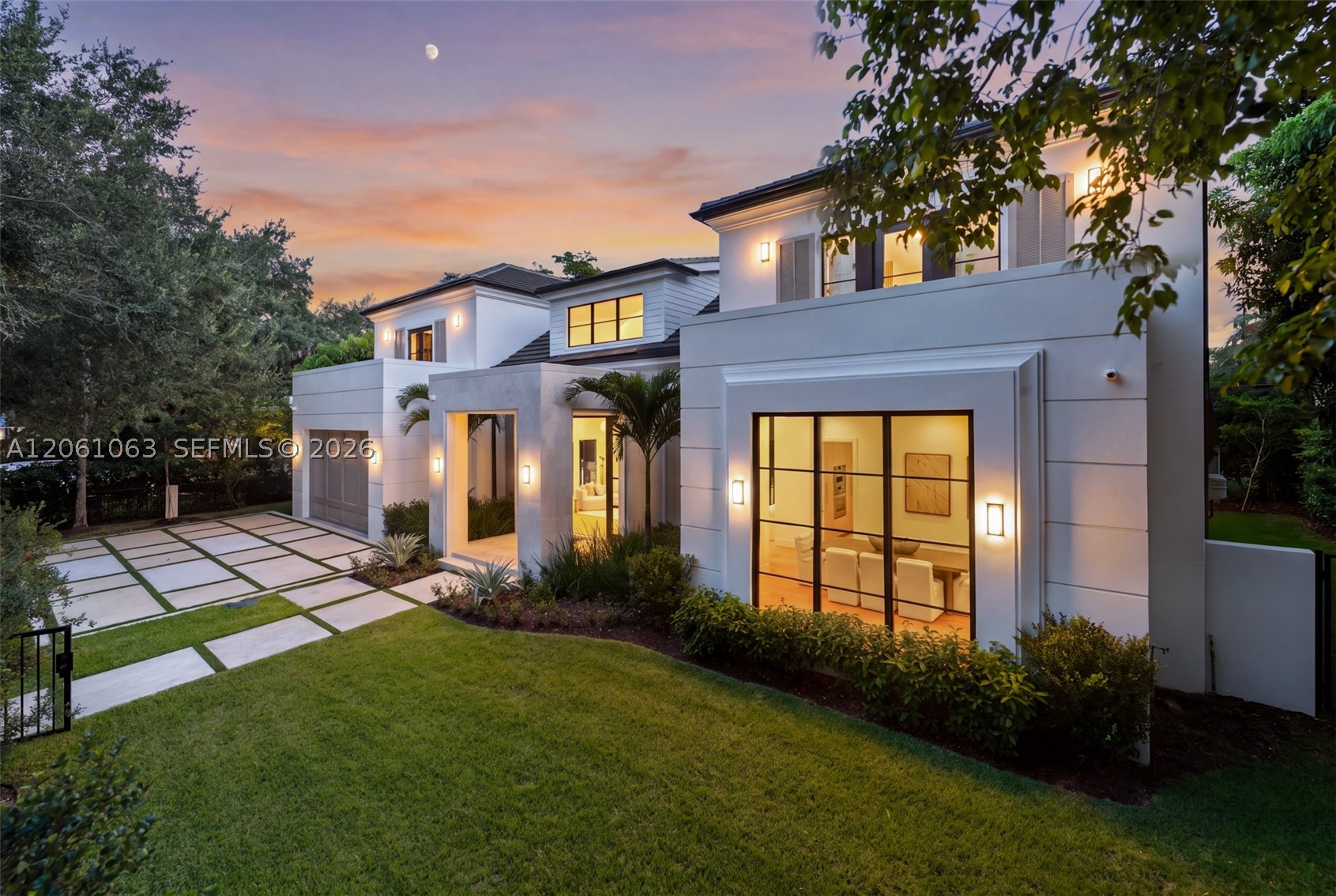 1220 S Alhambra Cir Coral Gables, FL 33146