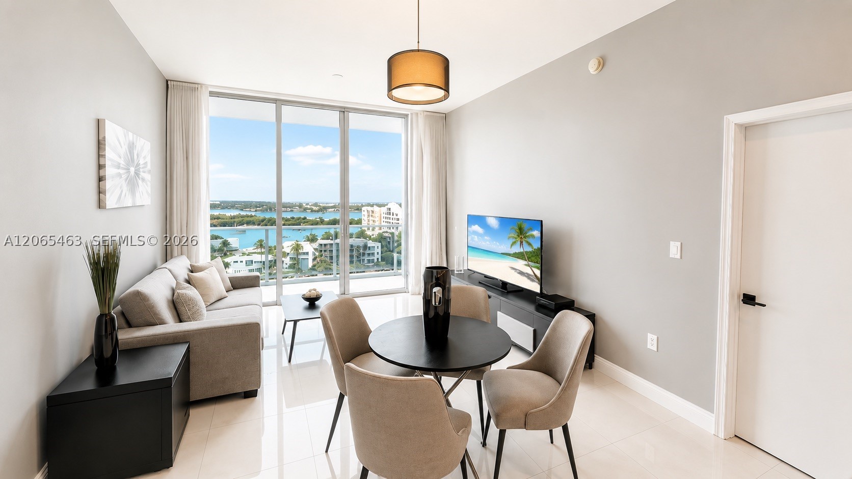 image Eloquence on the Bay9