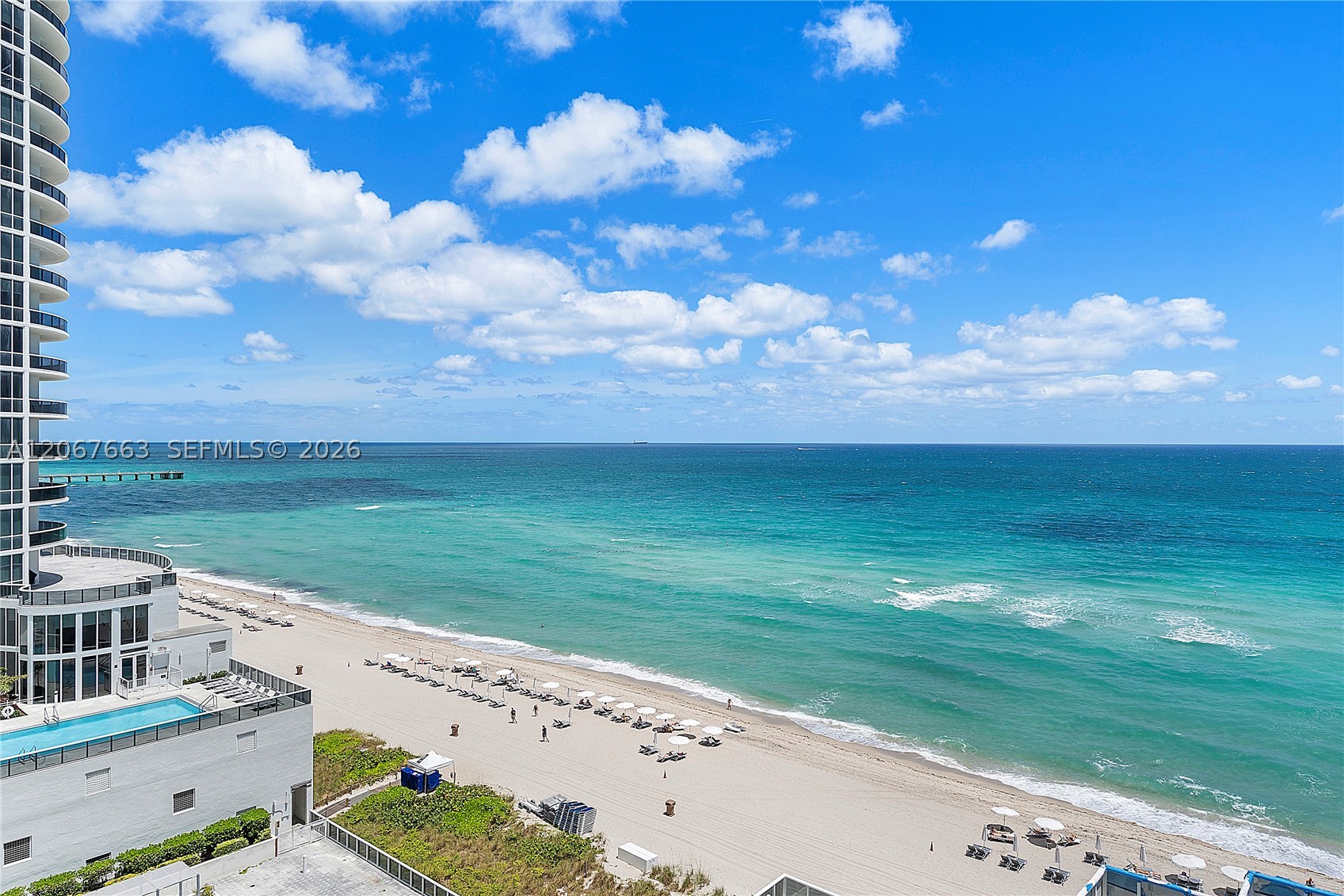 15811 Collins Ave #902