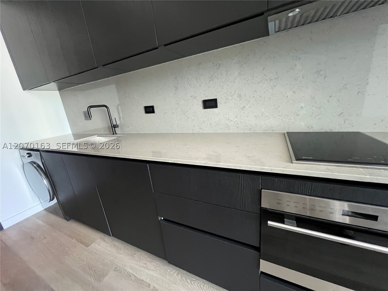 image E11EVEN Hotel & Residences14