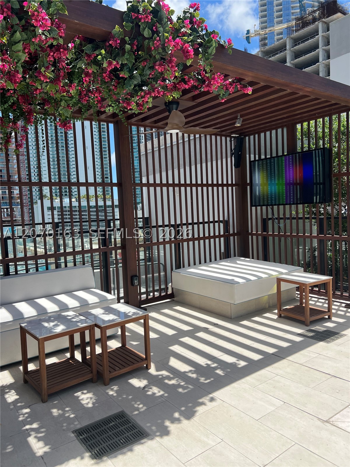 image E11EVEN Hotel & Residences27