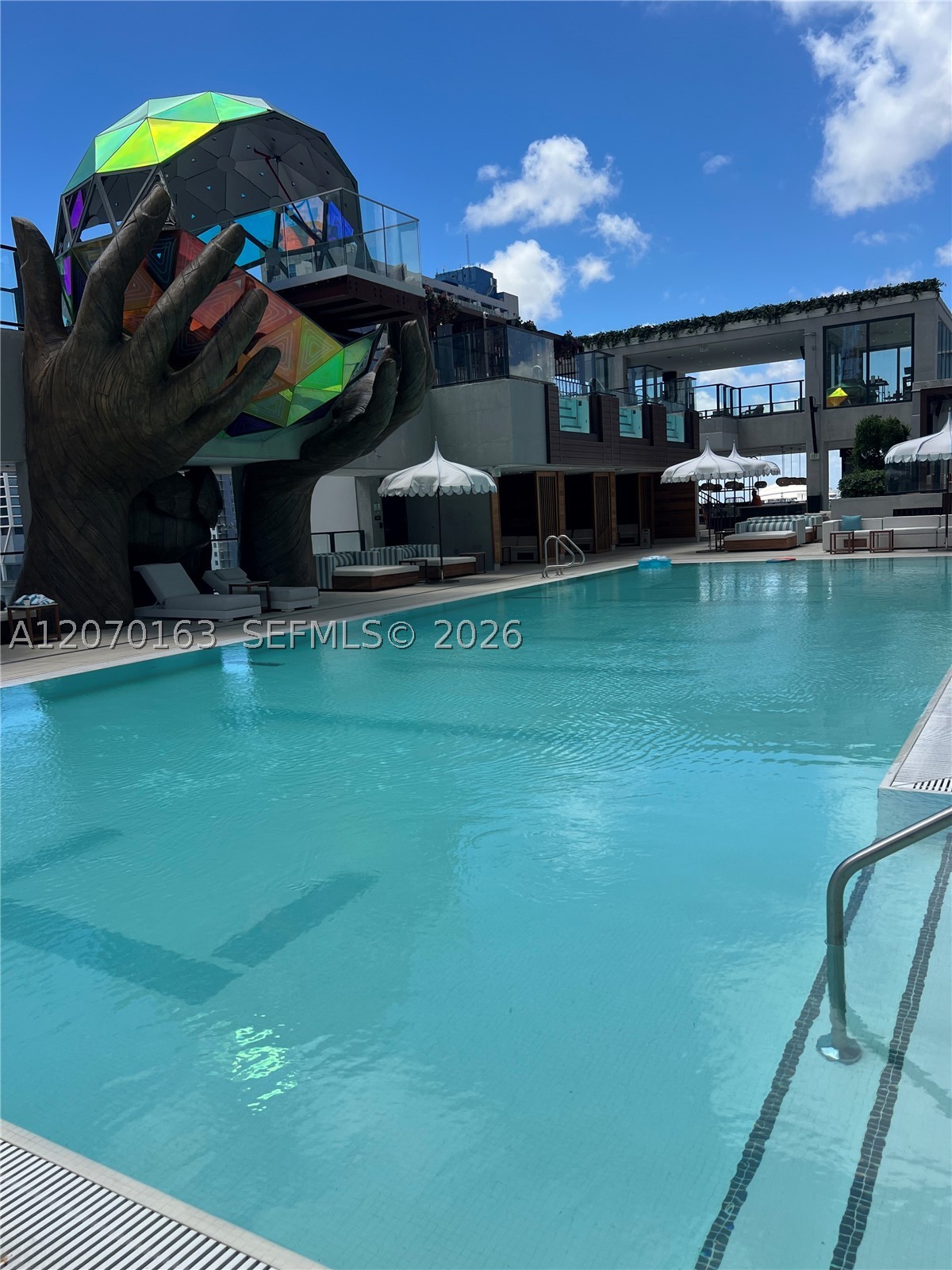 image E11EVEN Hotel & Residences36
