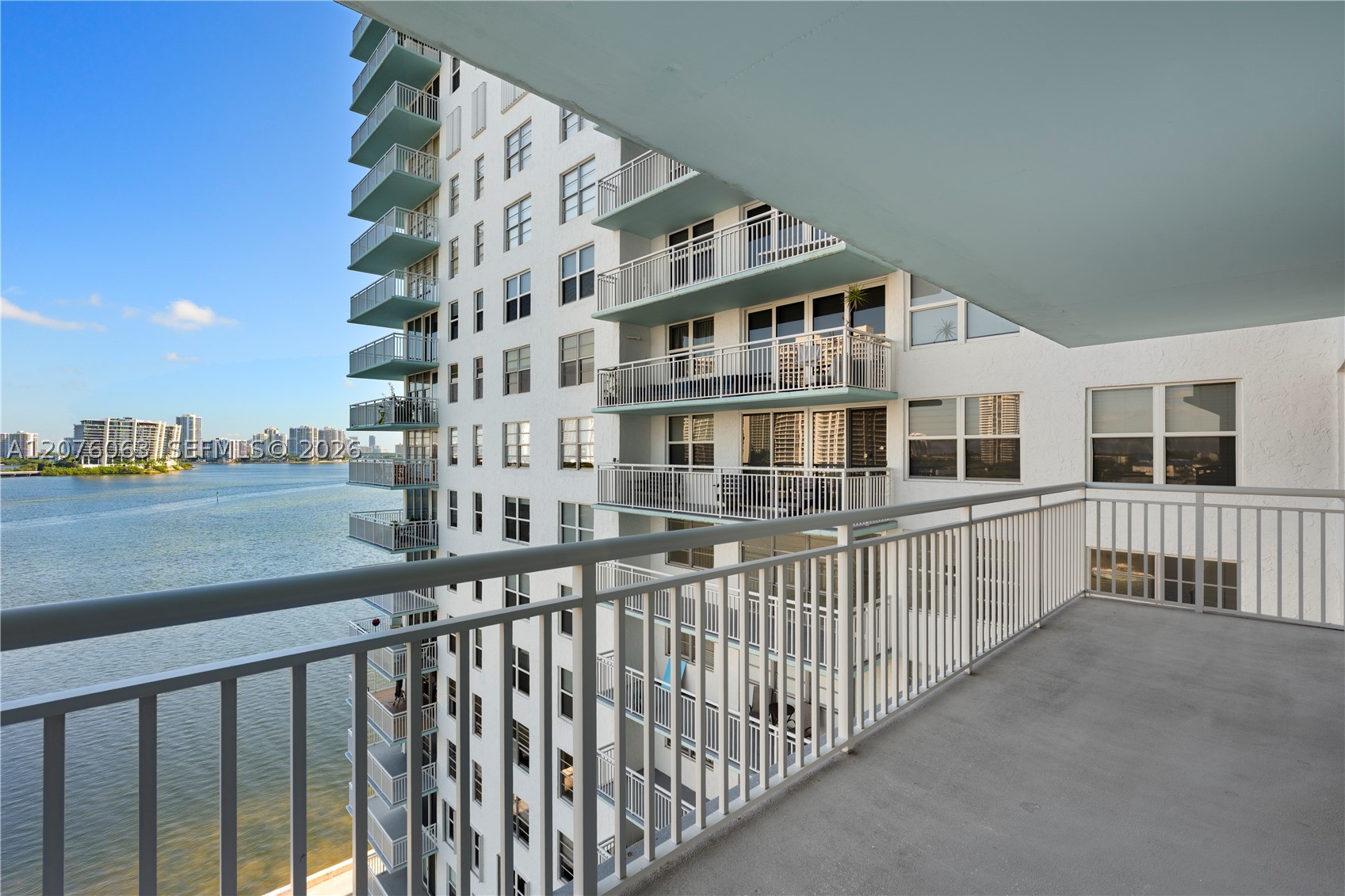 image Winston Towers 50010