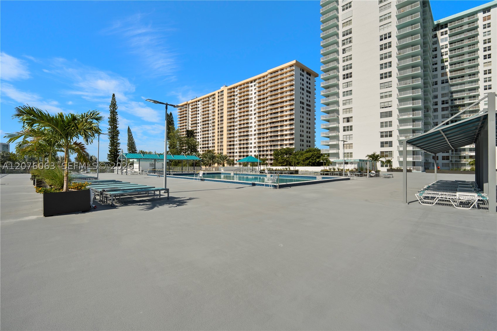 image Winston Towers 50038