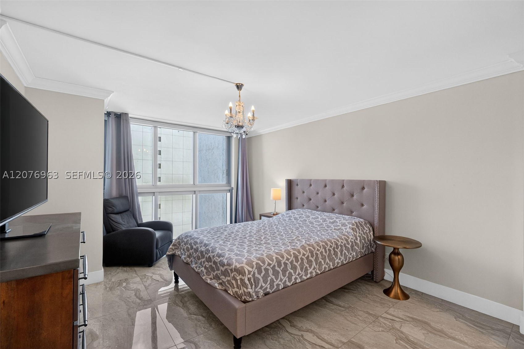 2655 Collins Ave #00 Miami Beach, FL 33140