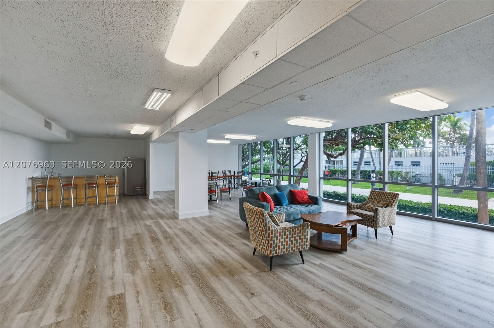 2655 Collins Ave #00 Miami Beach, FL 33140