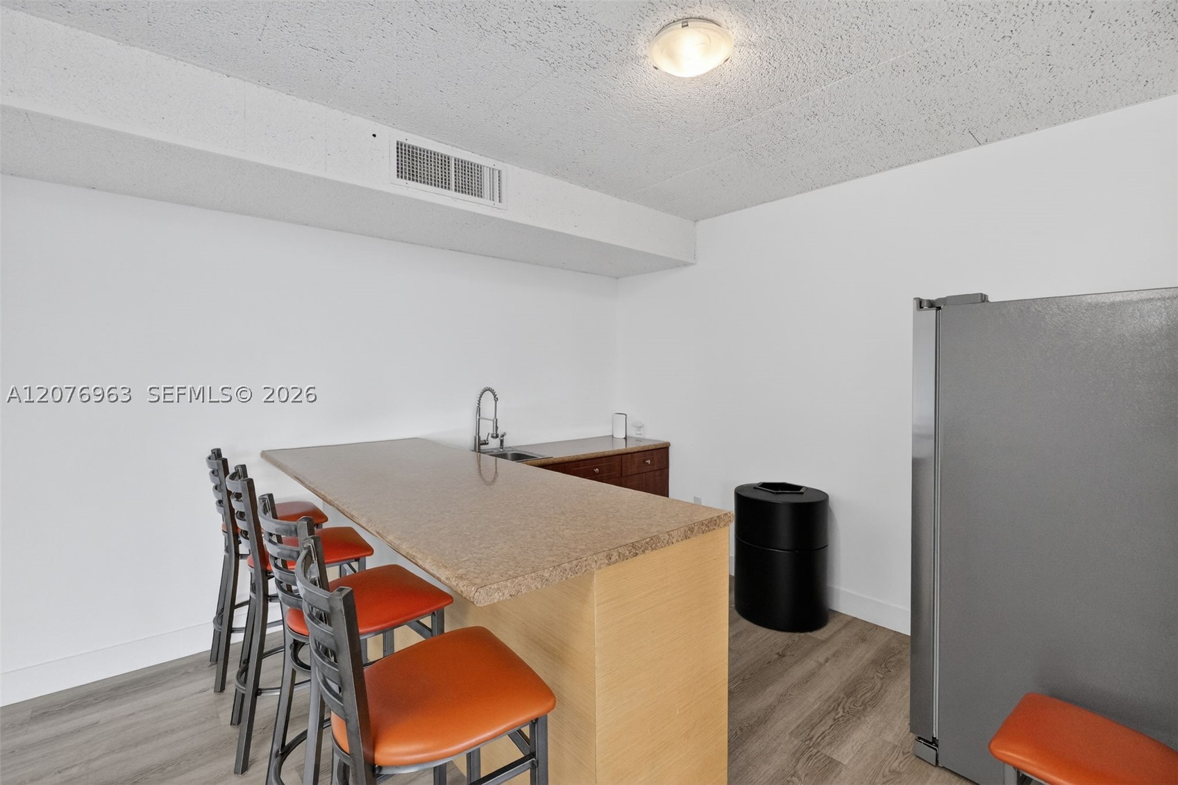 2655 Collins Ave #00 Miami Beach, FL 33140