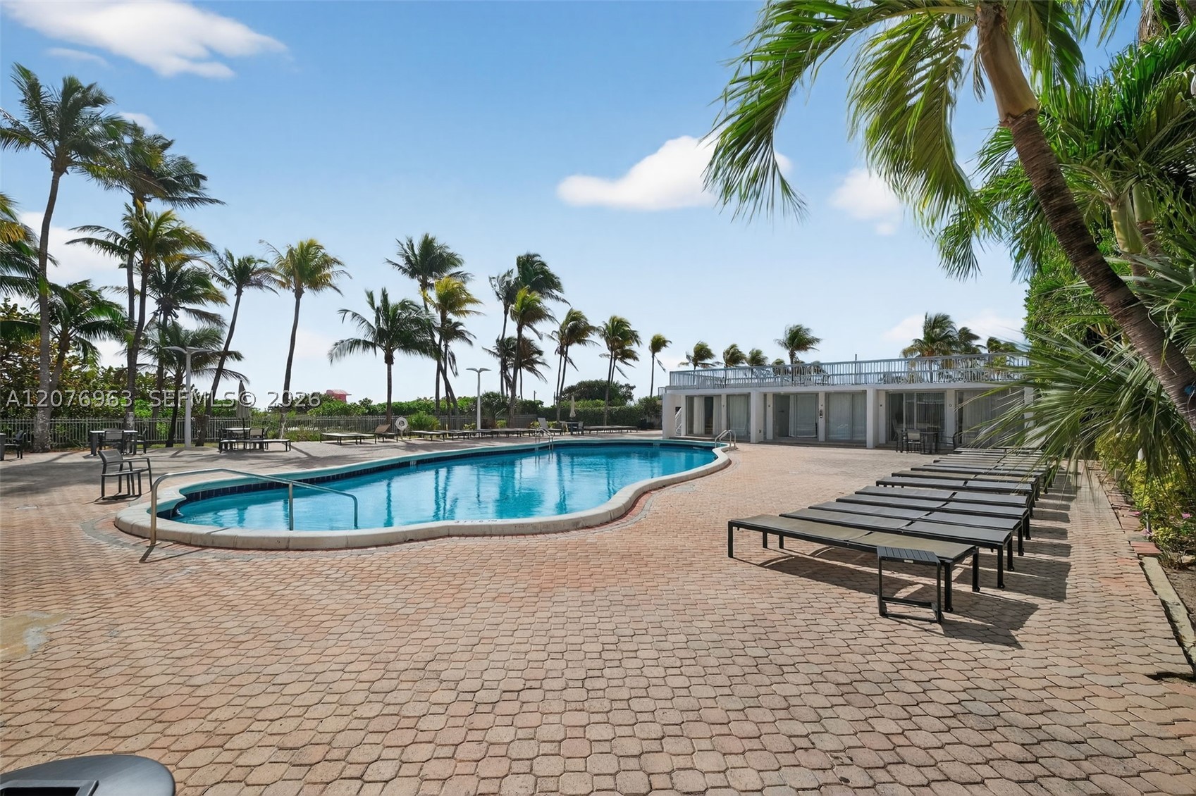 2655 Collins Ave #00 Miami Beach, FL 33140