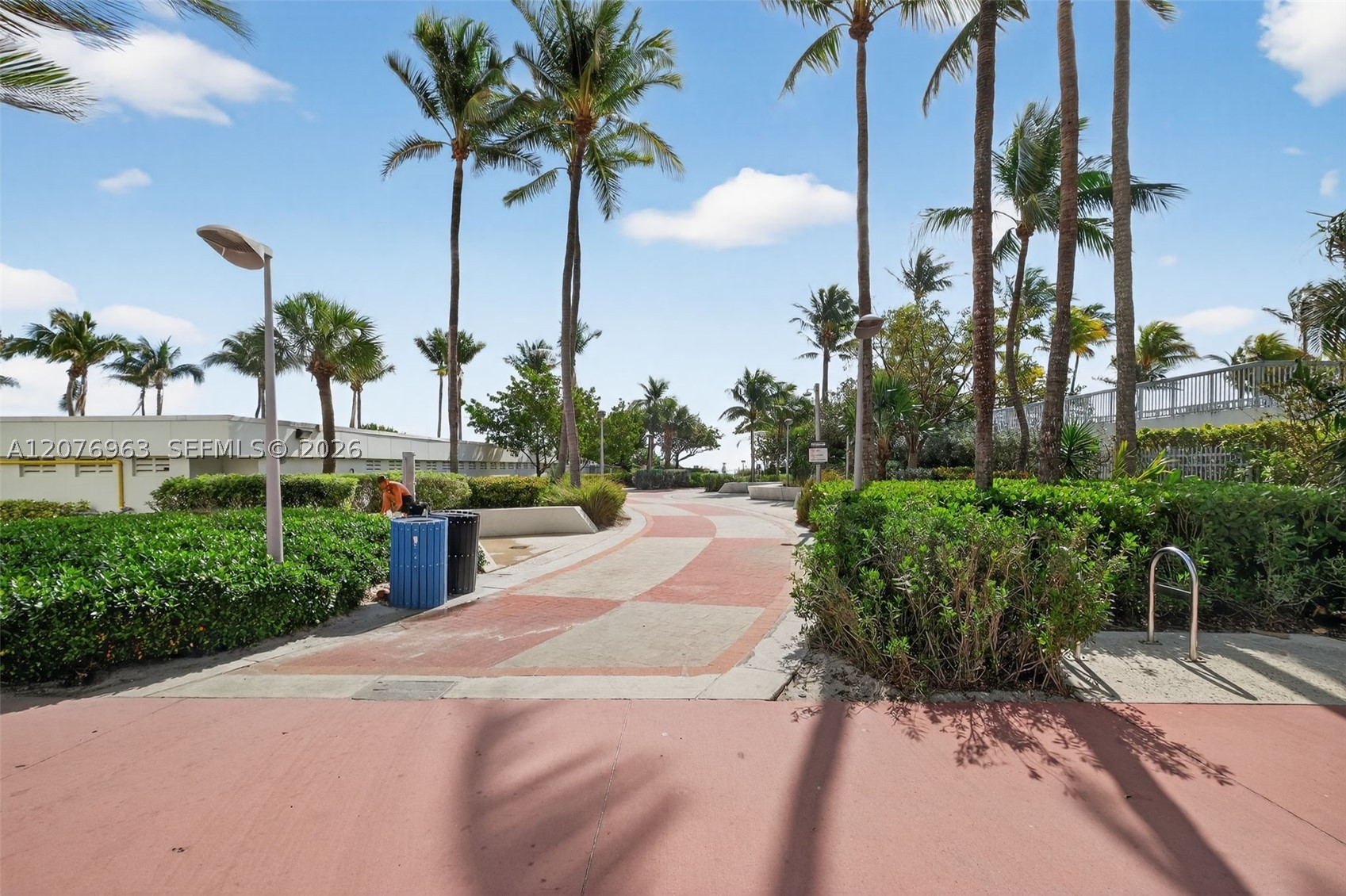 2655 Collins Ave #00 Miami Beach, FL 33140