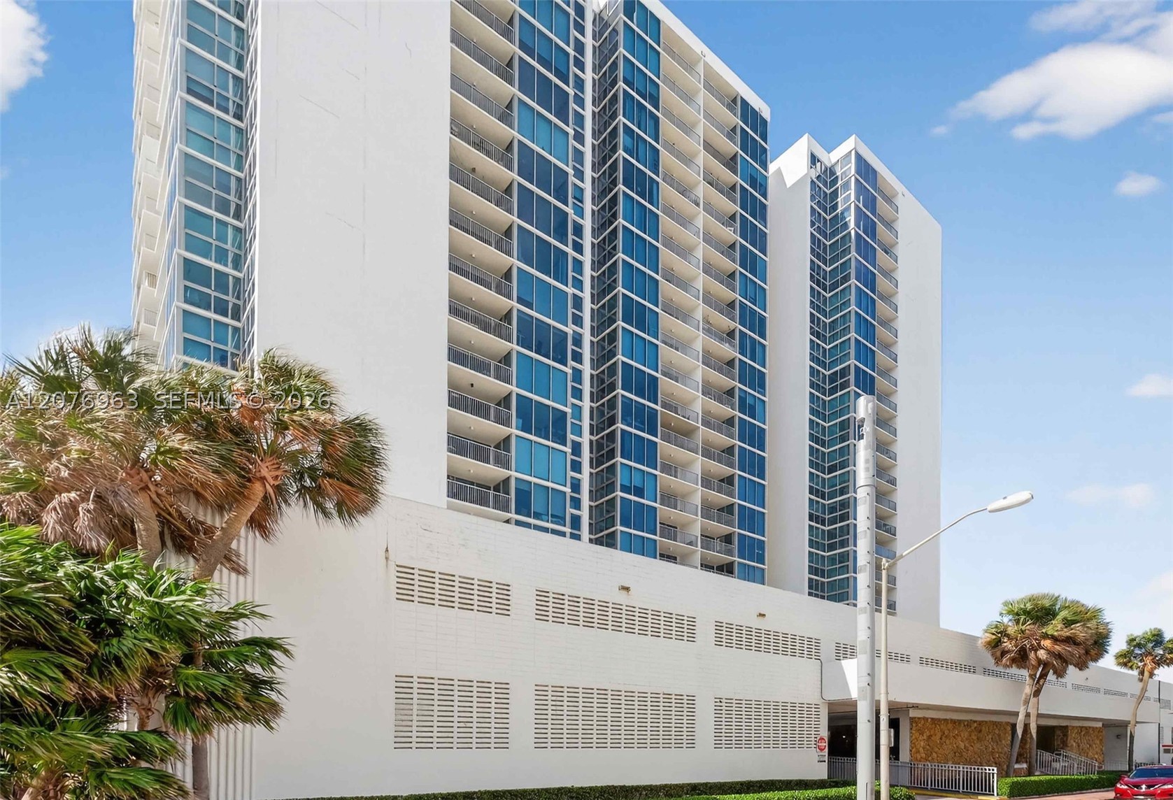 2655 Collins Ave #00 Miami Beach, FL 33140