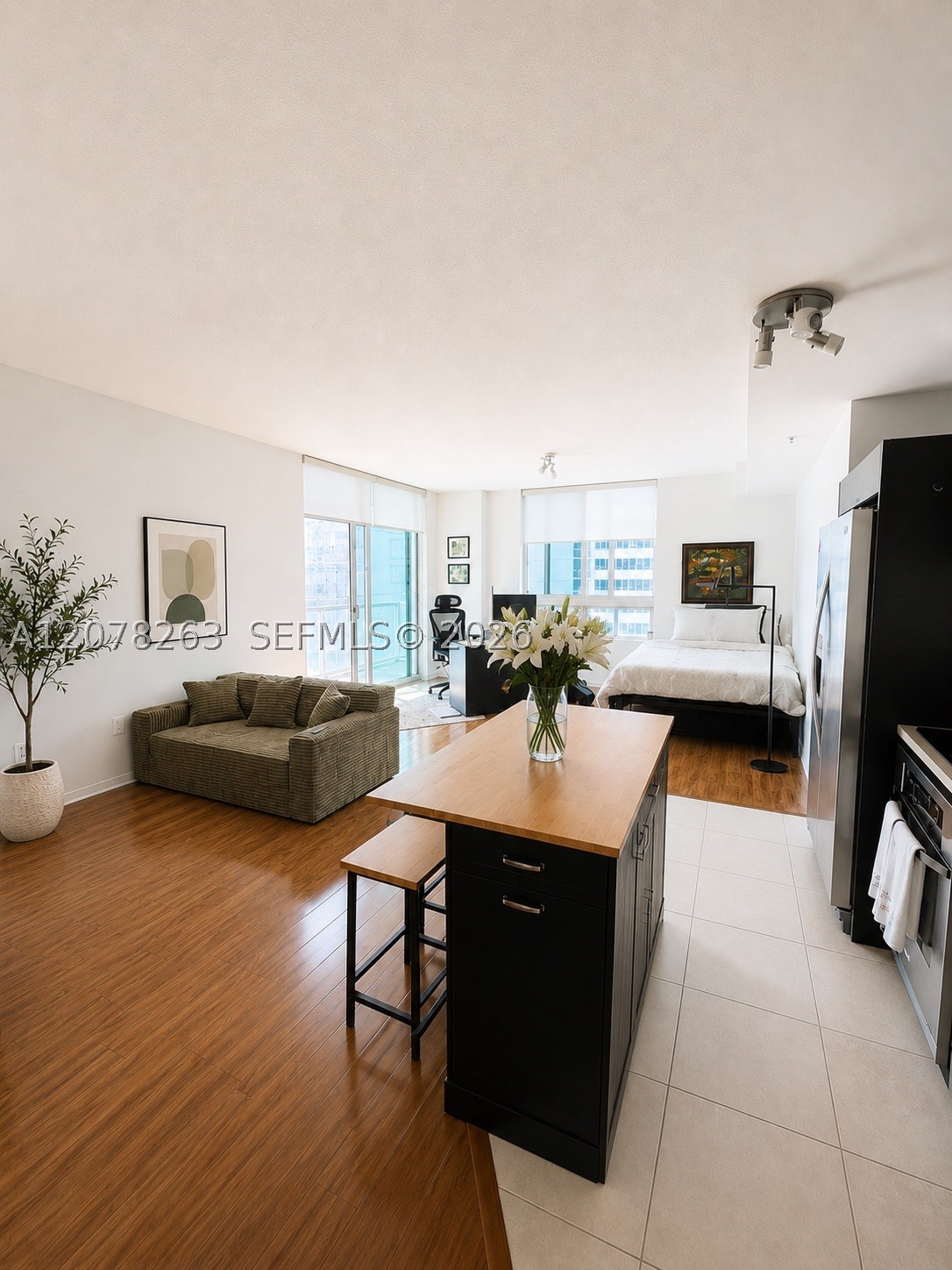 1900 N Bayshore Dr #3005