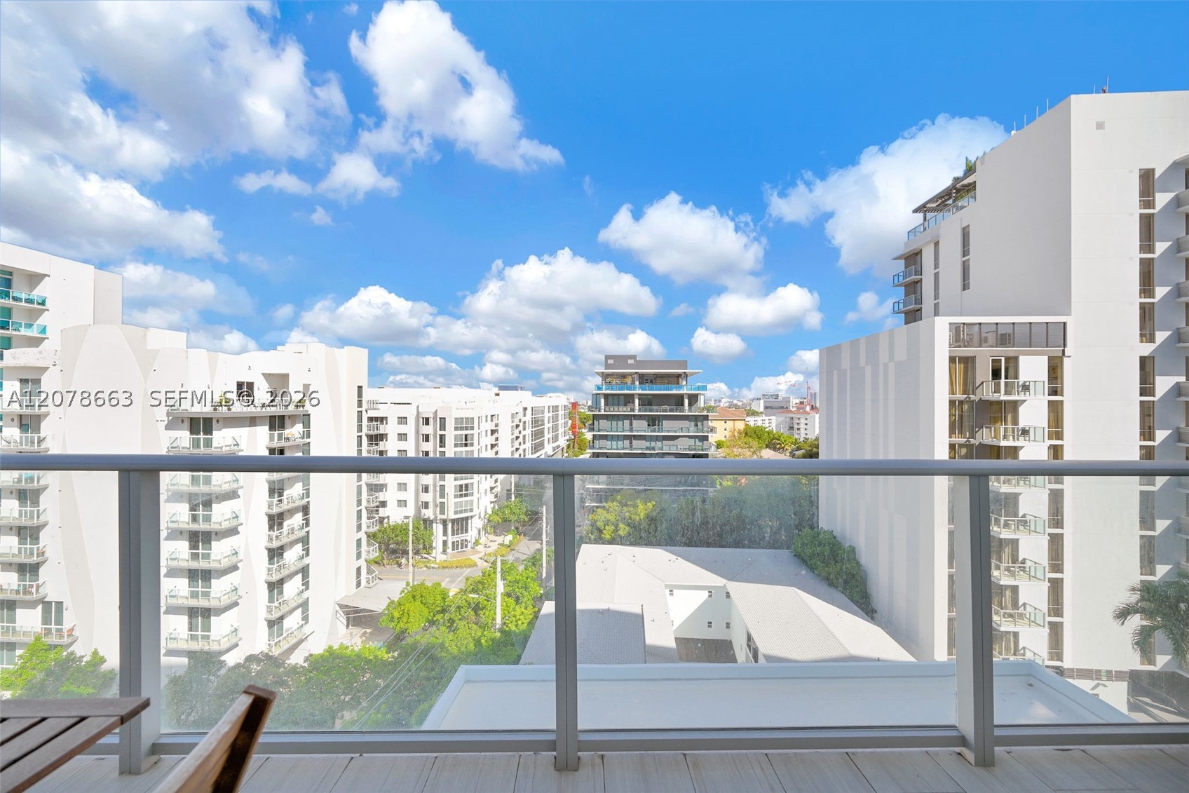 1600 SW 1st Ave #802 Miami, FL 33129