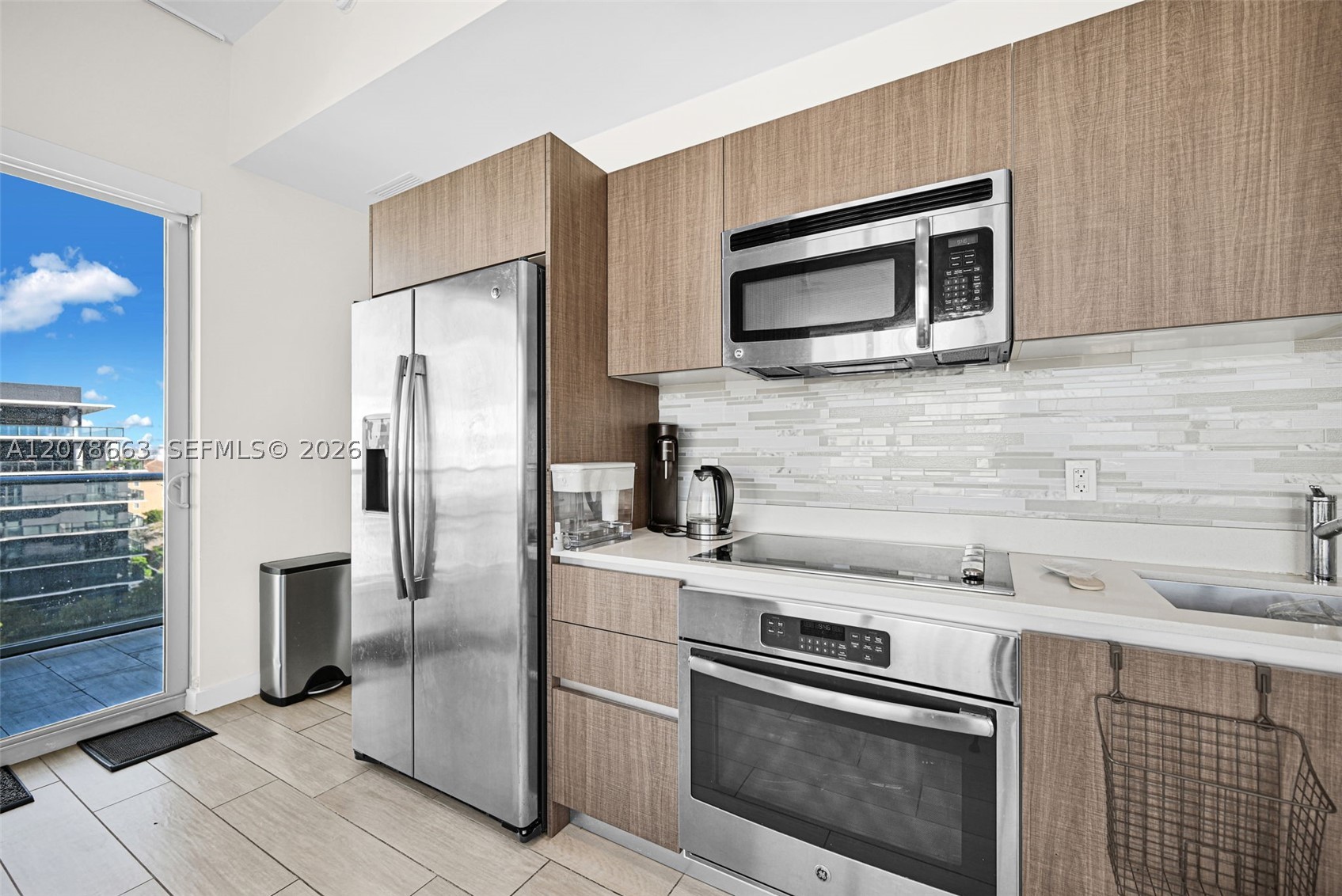 1600 SW 1st Ave #802 Miami, FL 33129
