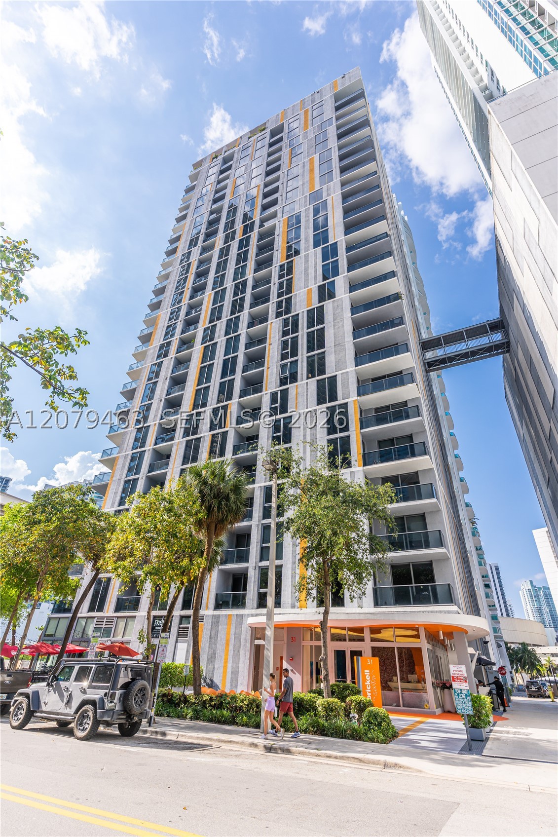31 SE 6th St #707