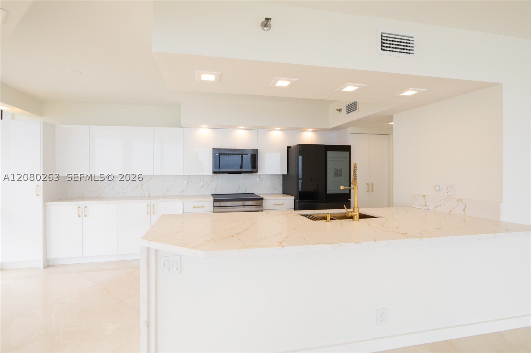 16425 Collins Ave #2311 Sunny Isles Beach, FL 33160