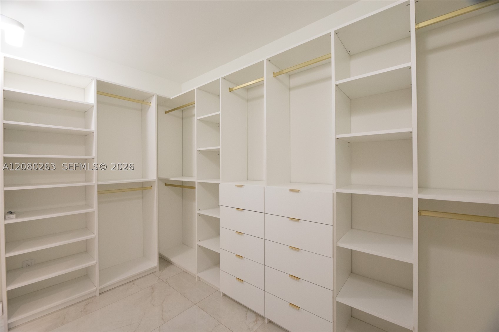 16425 Collins Ave #2311 Sunny Isles Beach, FL 33160