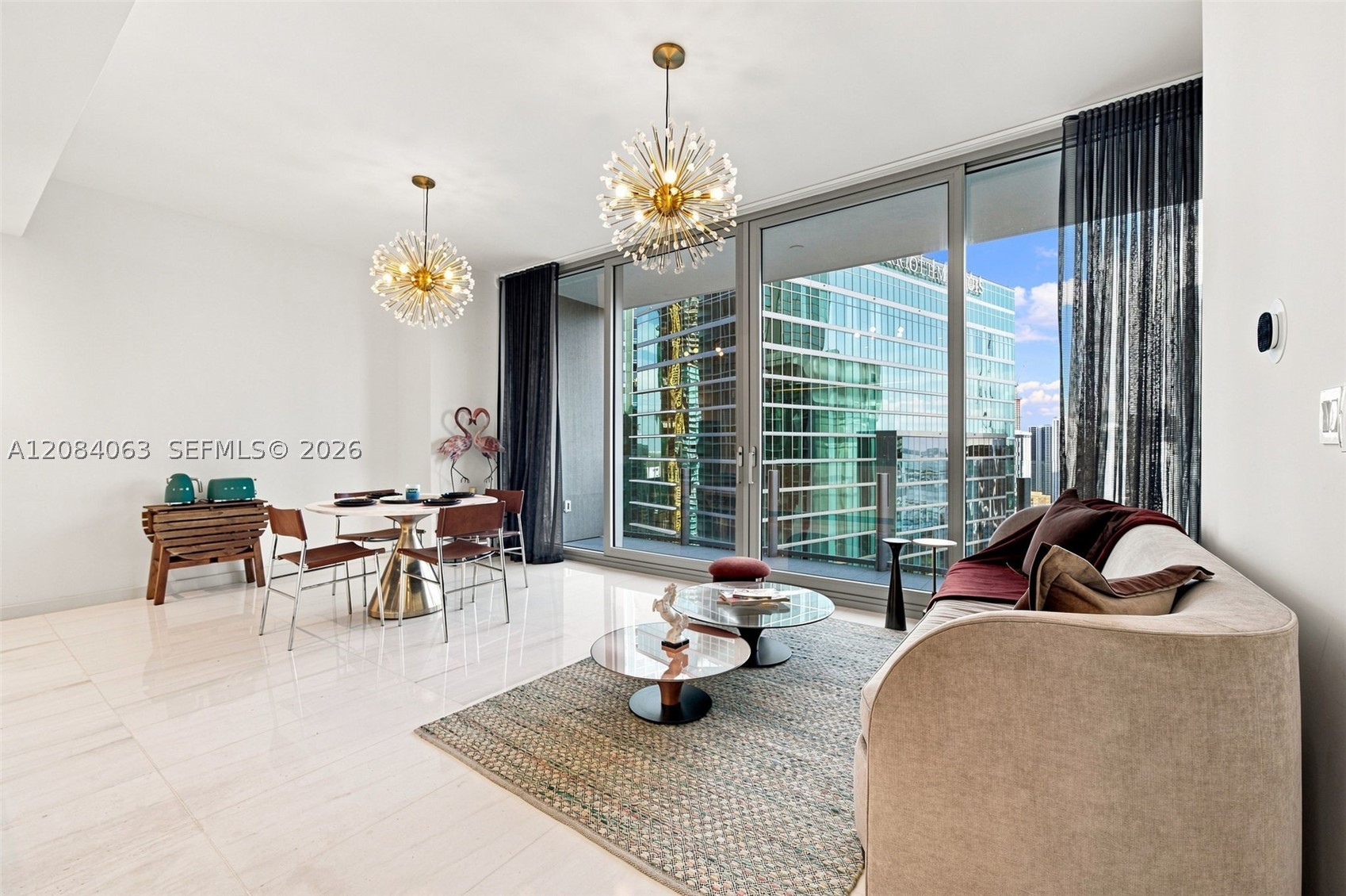 image Aston Martin Residences11