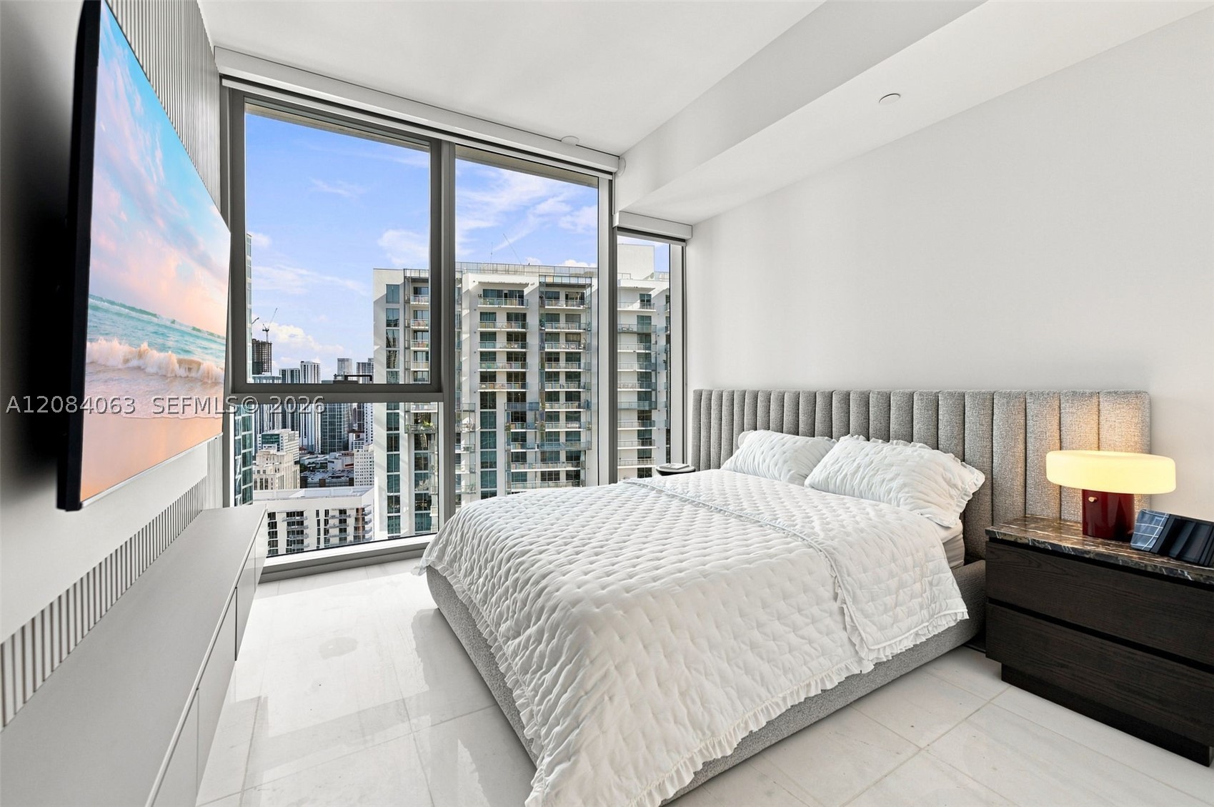 image Aston Martin Residences15