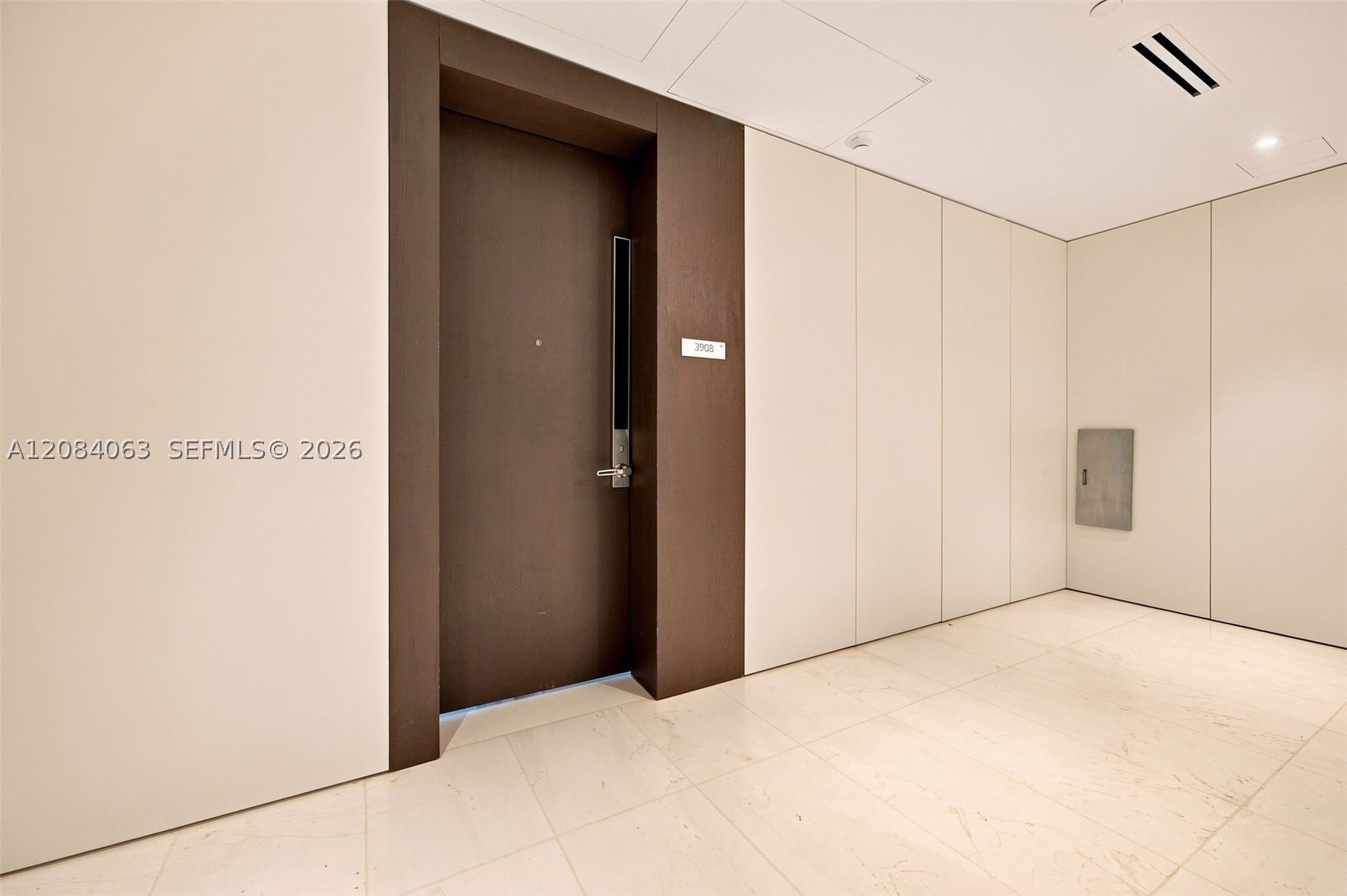 image Aston Martin Residences3