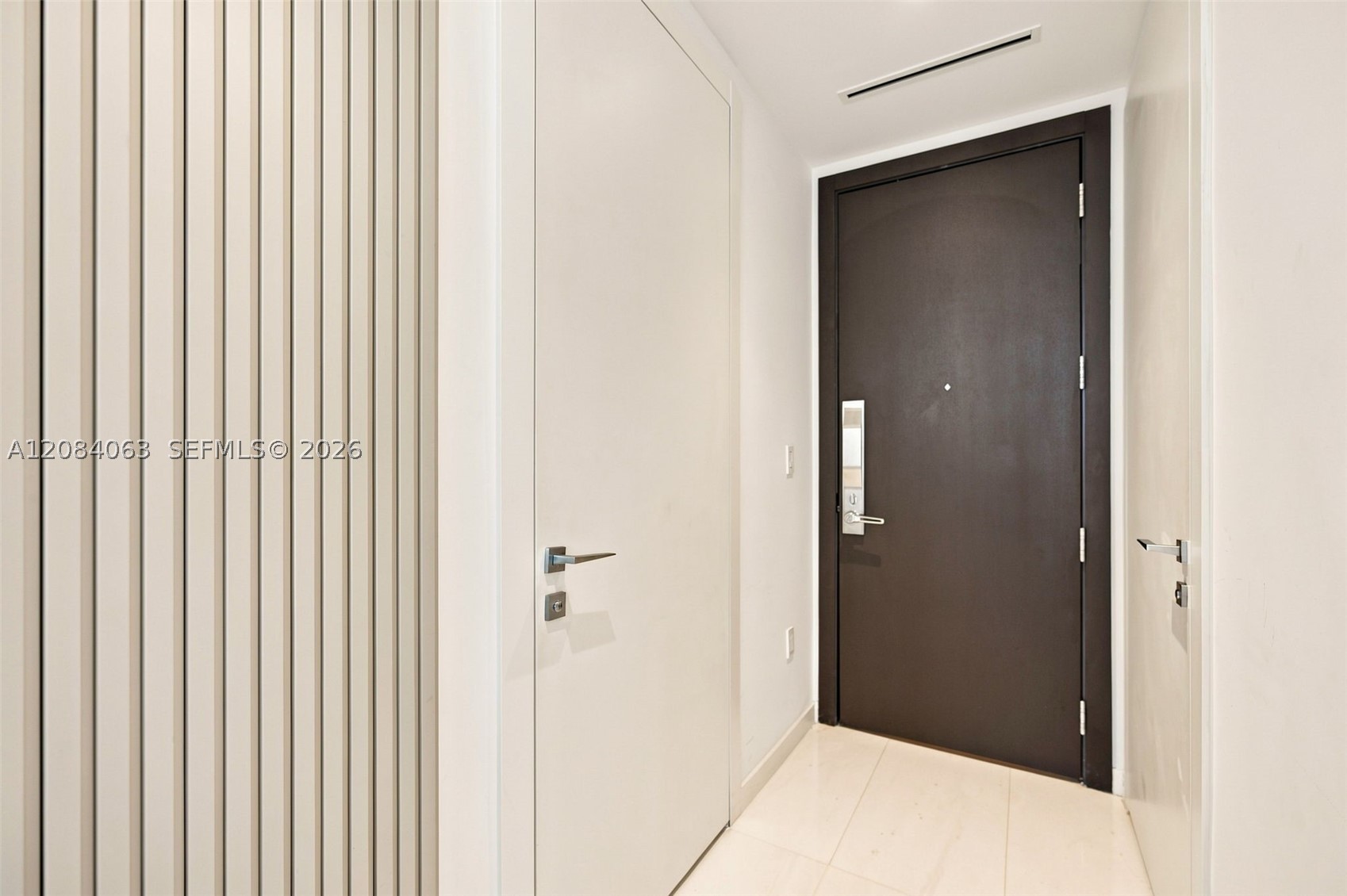 image Aston Martin Residences4