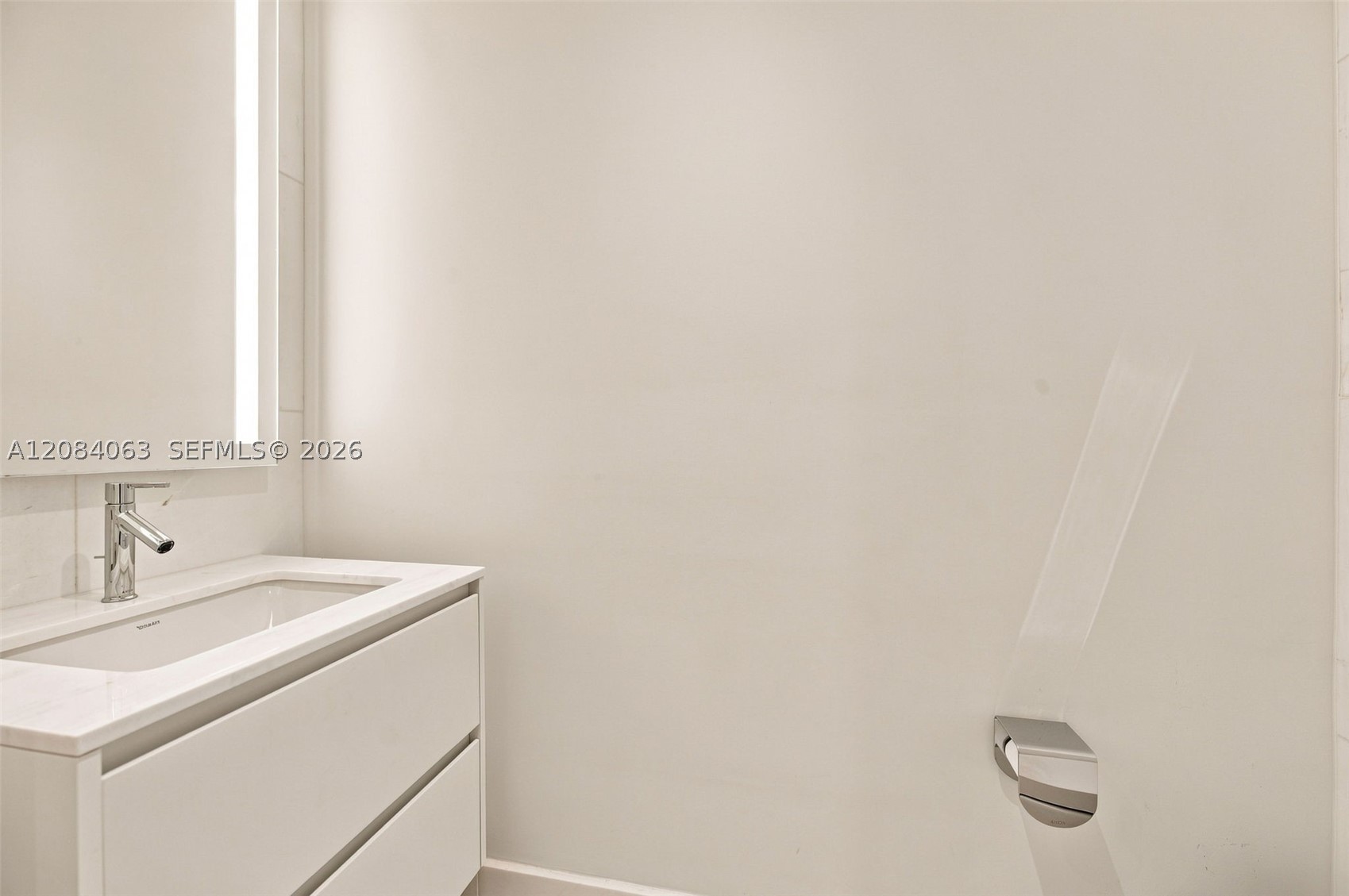 image Aston Martin Residences7