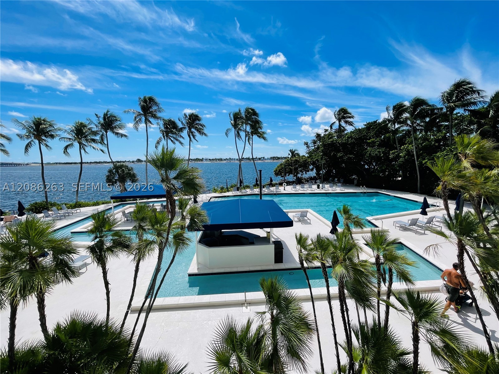 image Brickell Bay Club29