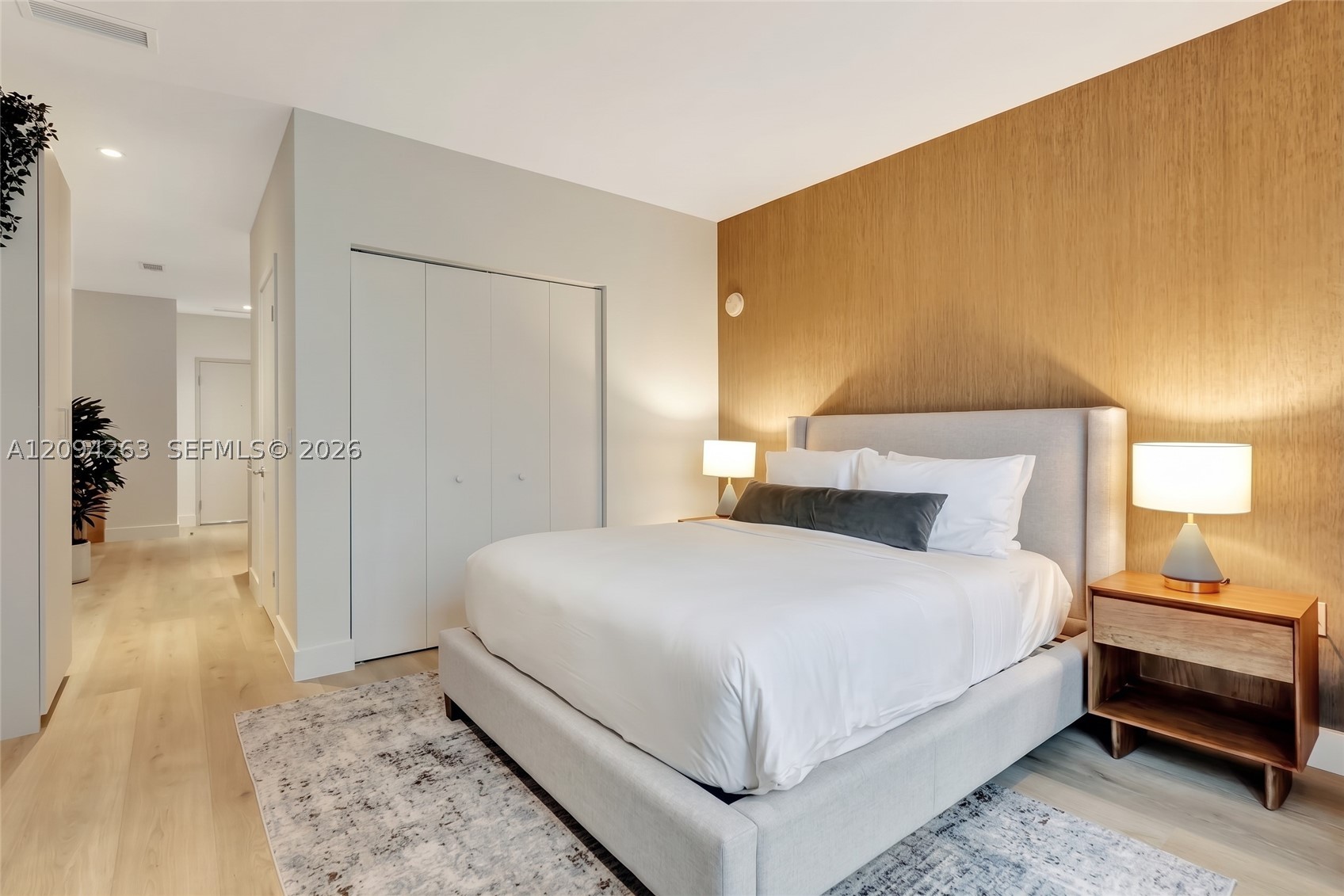 image Smart Brickell III9