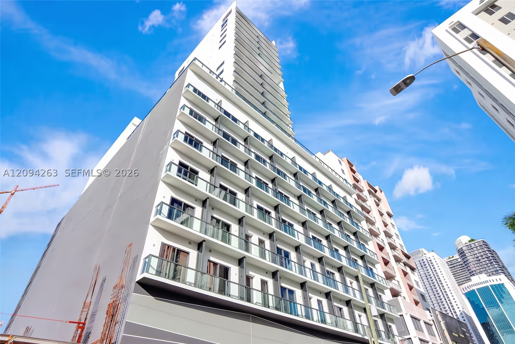 image Smart Brickell III18