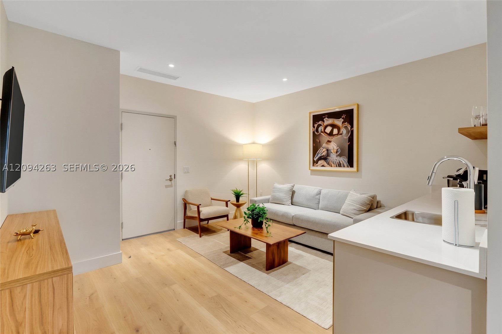 image Smart Brickell III1
