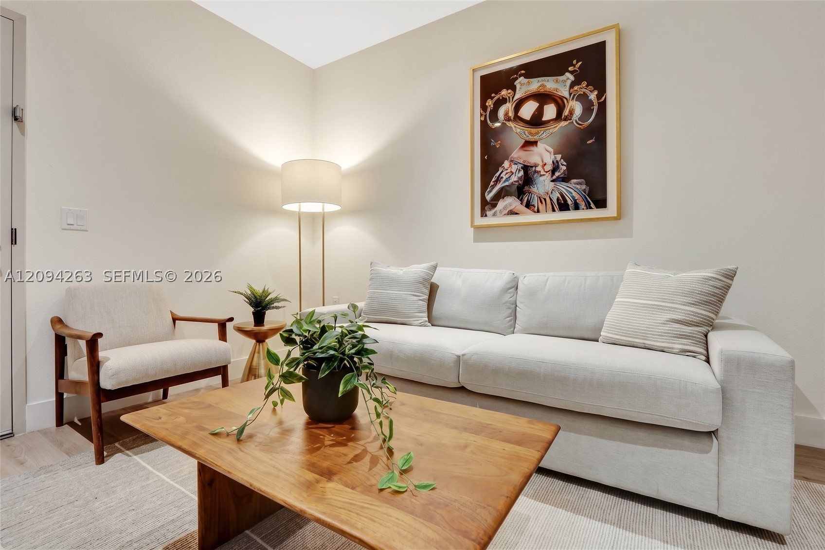 image Smart Brickell III2