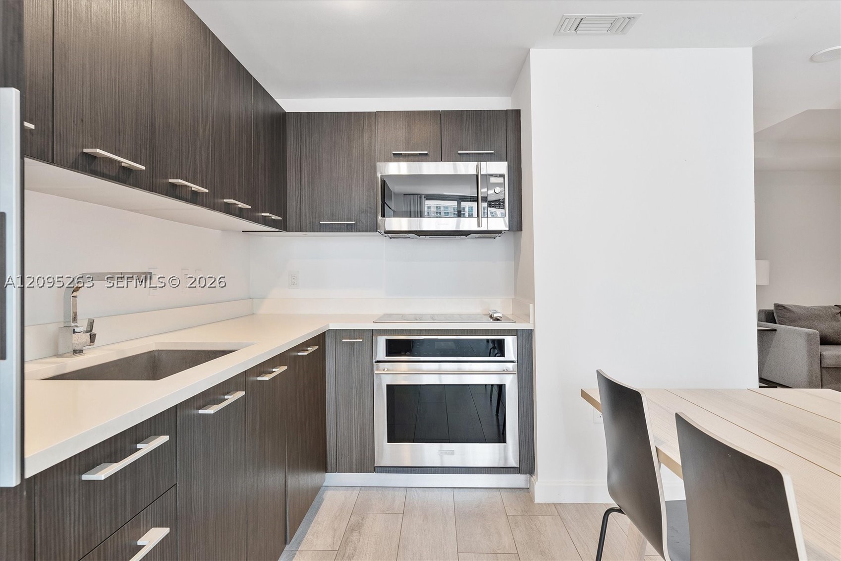 image Brickell Heights East8