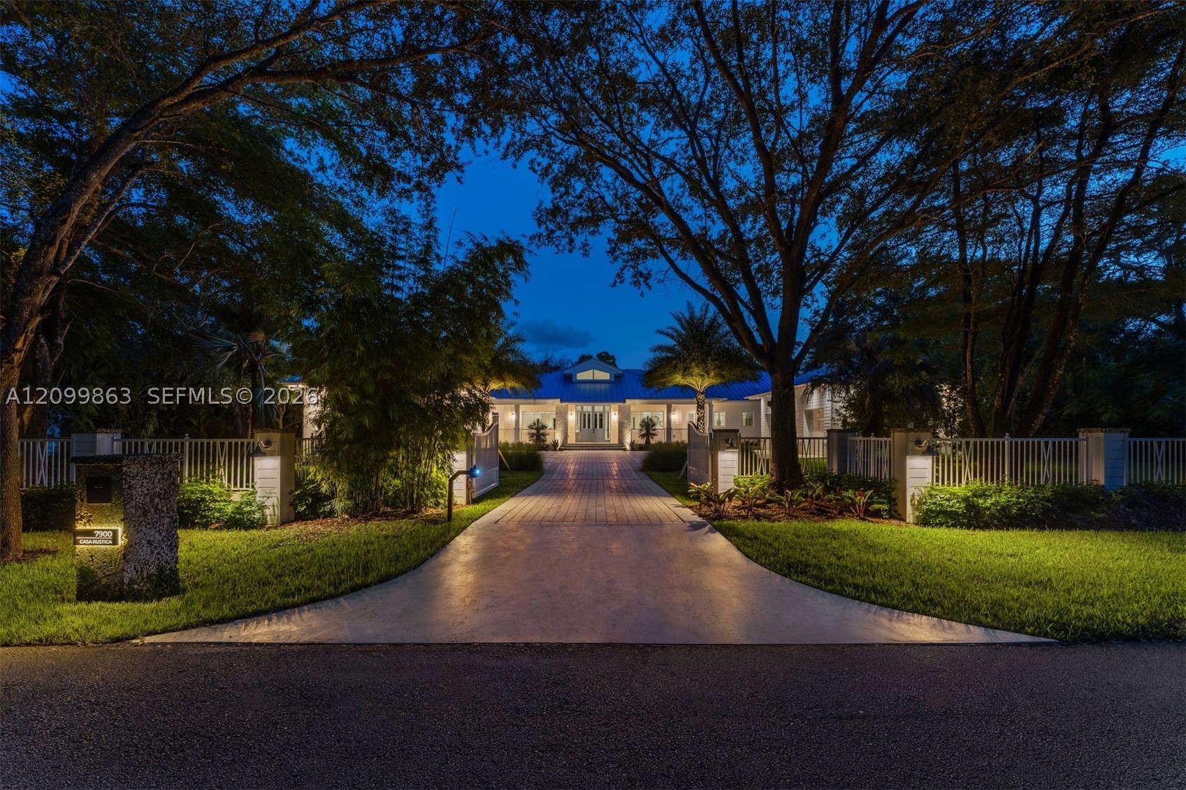 7900 SW 118th St Pinecrest, FL 33156