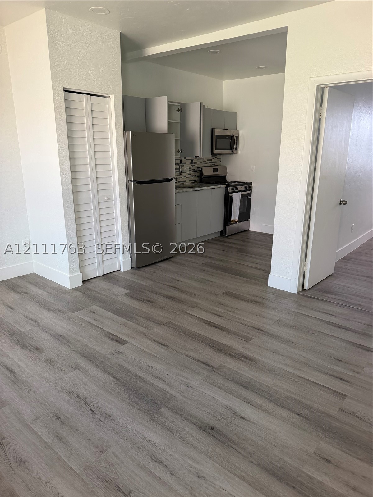 2160 Bay Dr #1-5