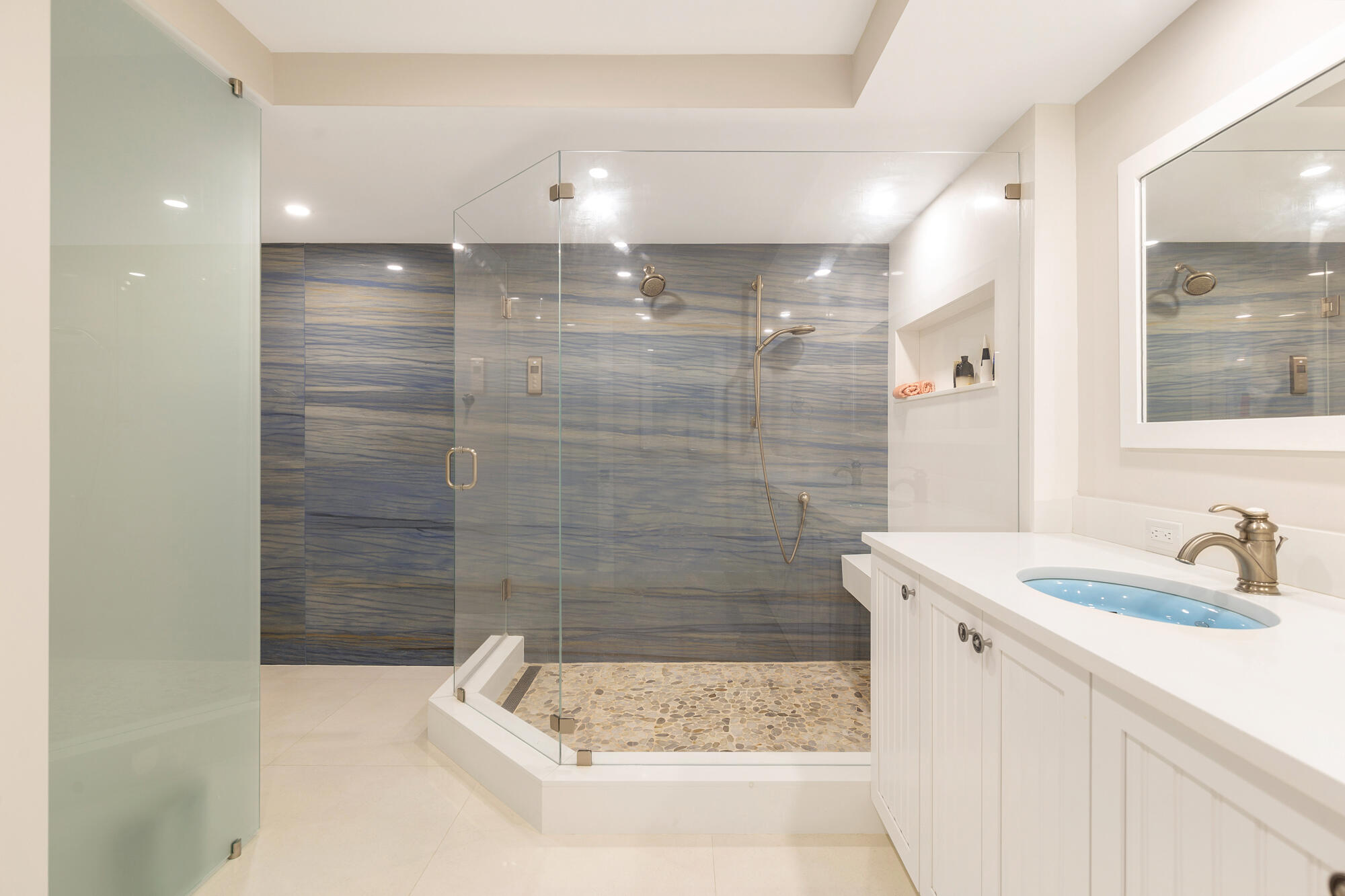 2600 S Ocean #302w Palm Beach, FL 33480