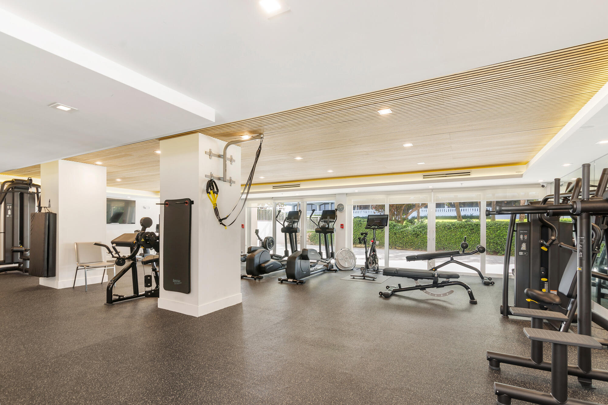 2600 S Ocean #302w Palm Beach, FL 33480