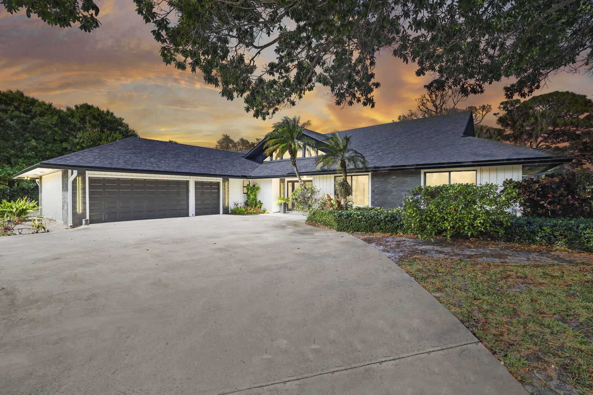 6549 Eastpointe Pines