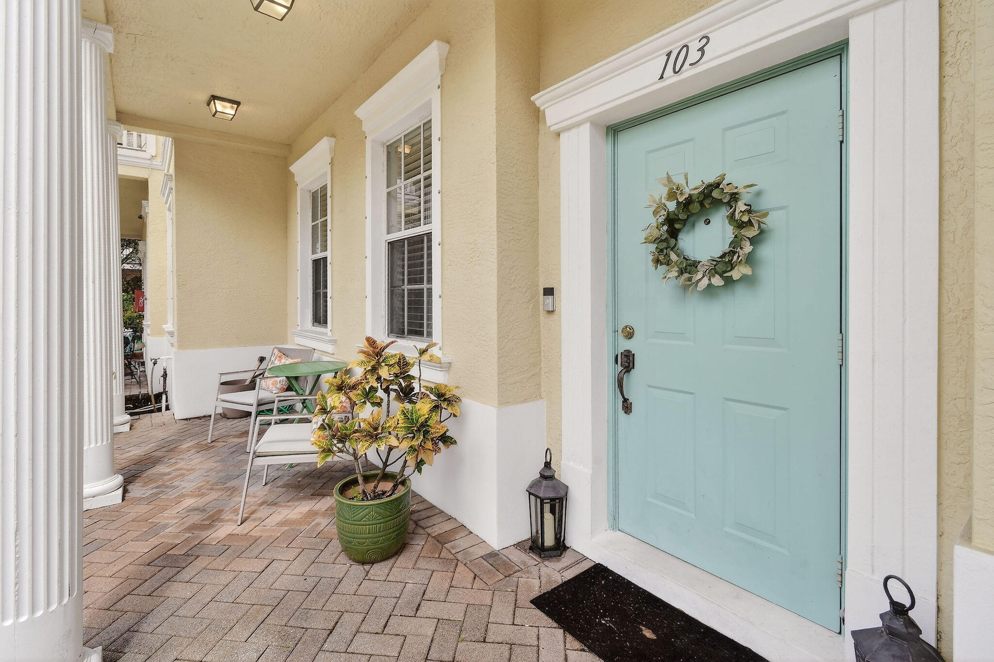 355 E Thatch Palm #103