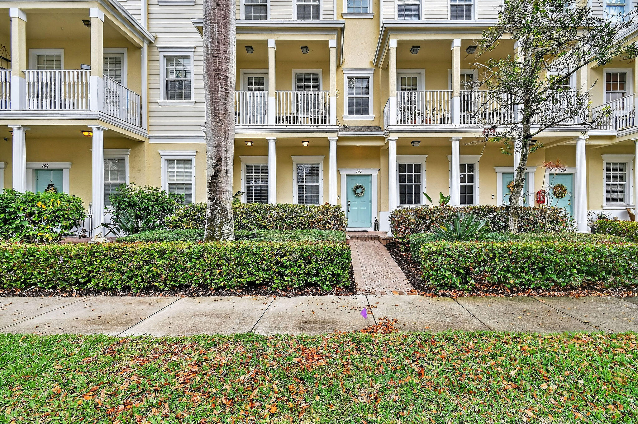 355 E Thatch Palm #103 Jupiter, FL 33458