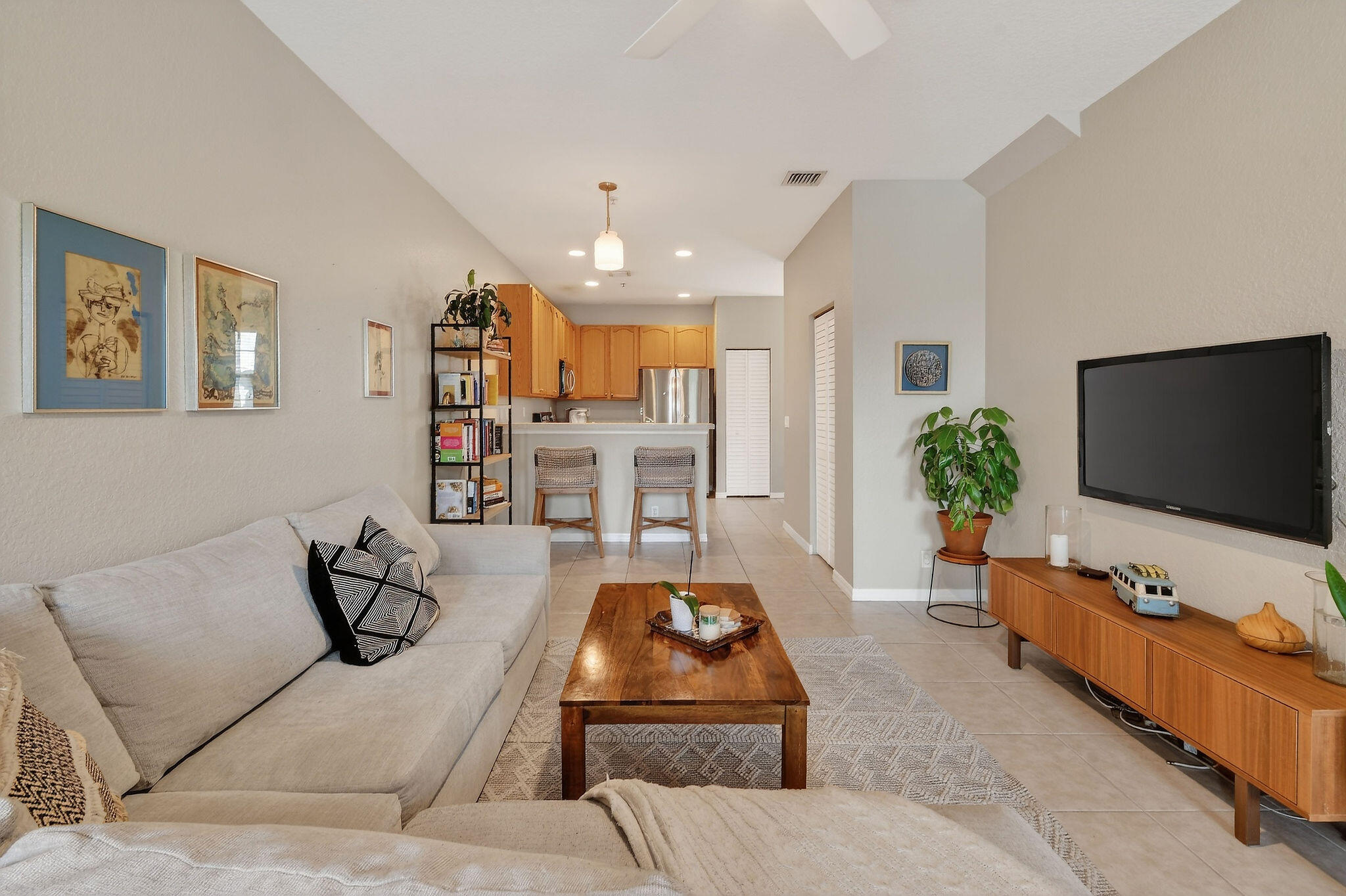 355 E Thatch Palm #103 Jupiter, FL 33458