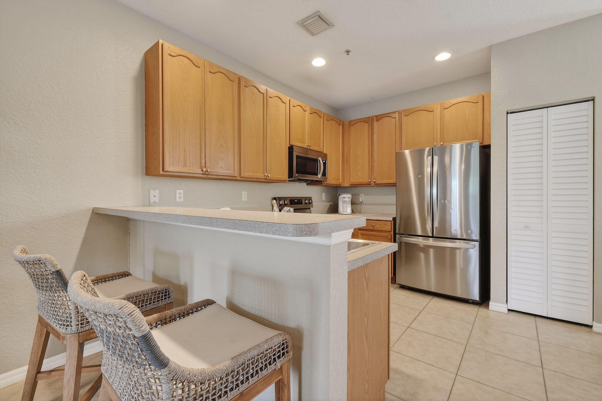 355 E Thatch Palm #103 Jupiter, FL 33458