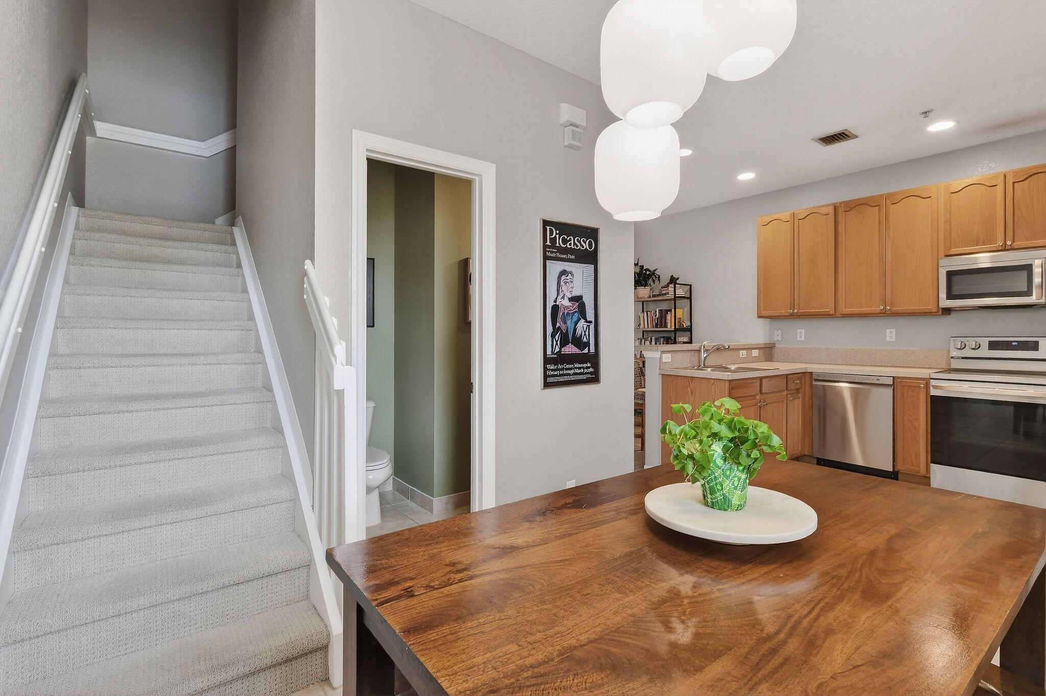 355 E Thatch Palm #103 Jupiter, FL 33458