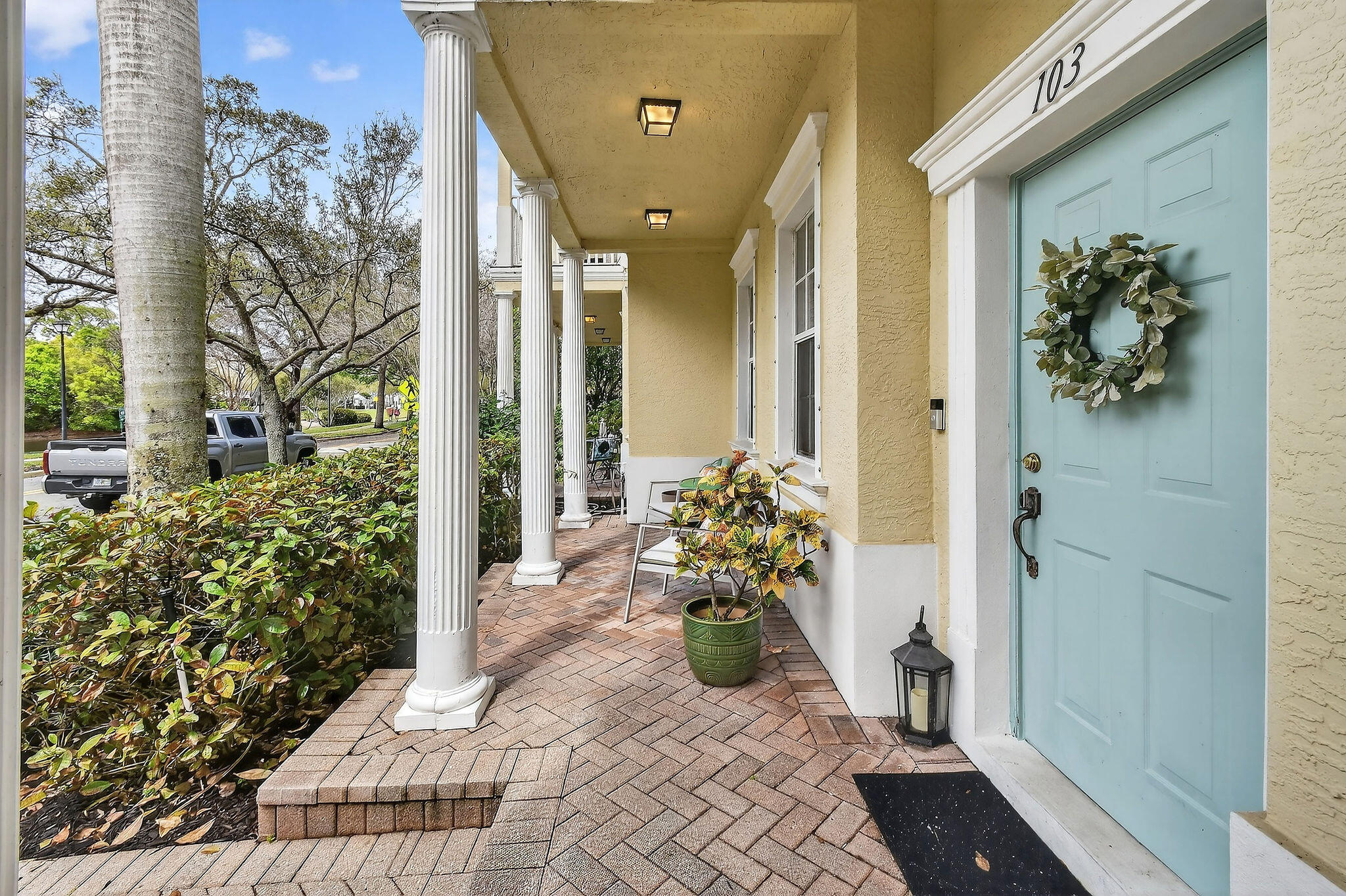 355 E Thatch Palm #103 Jupiter, FL 33458