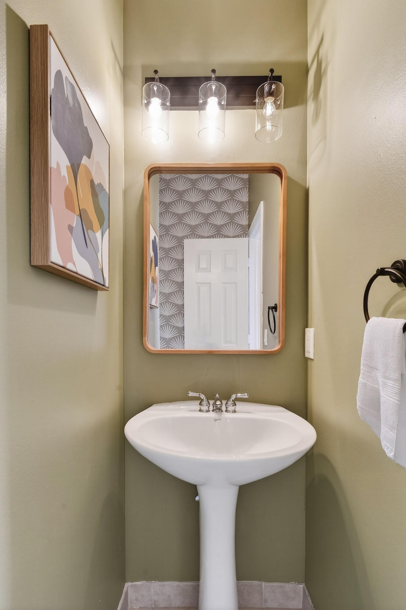 355 E Thatch Palm #103 Jupiter, FL 33458